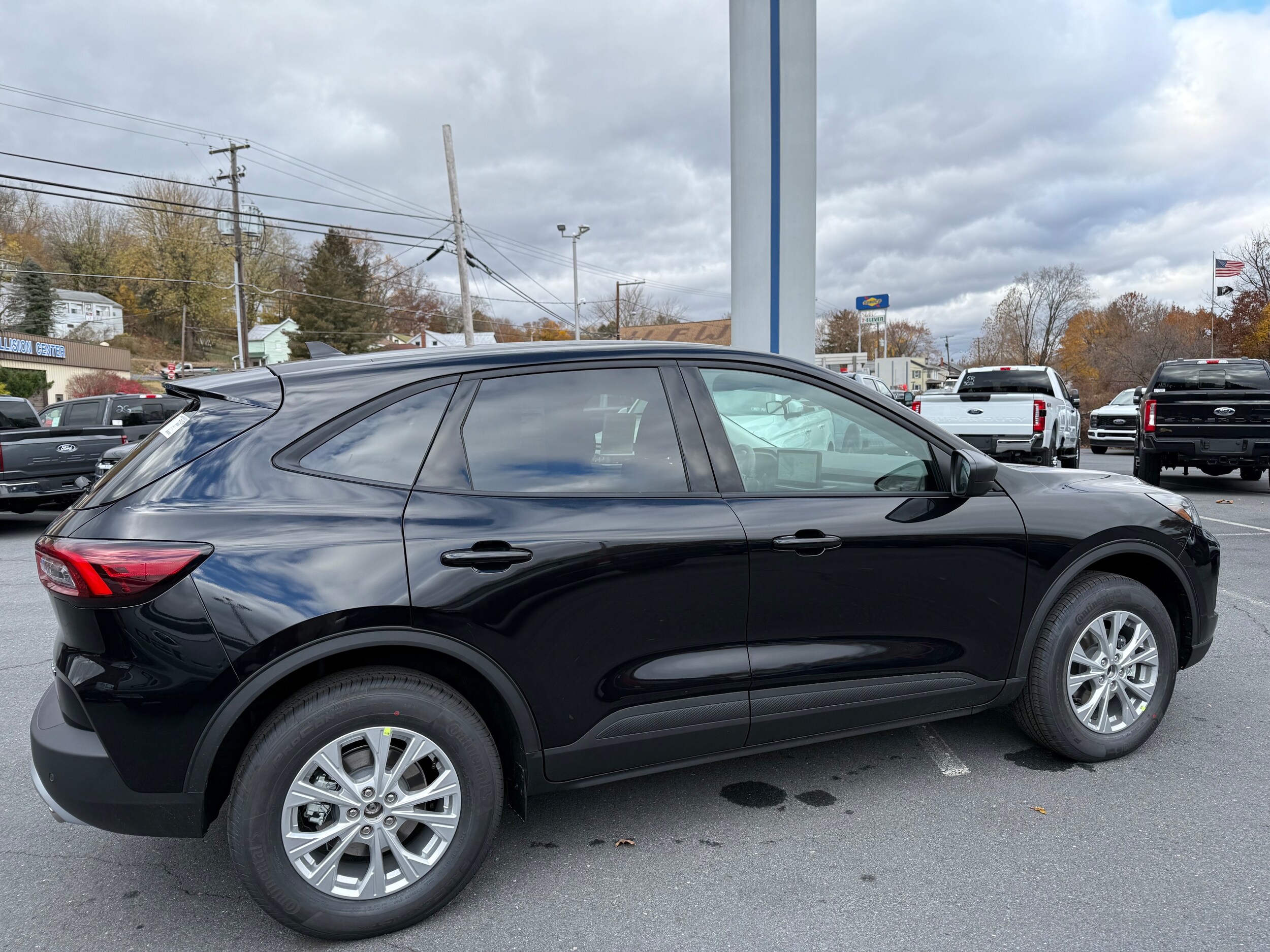 2026 Ford Escape Active photo 2