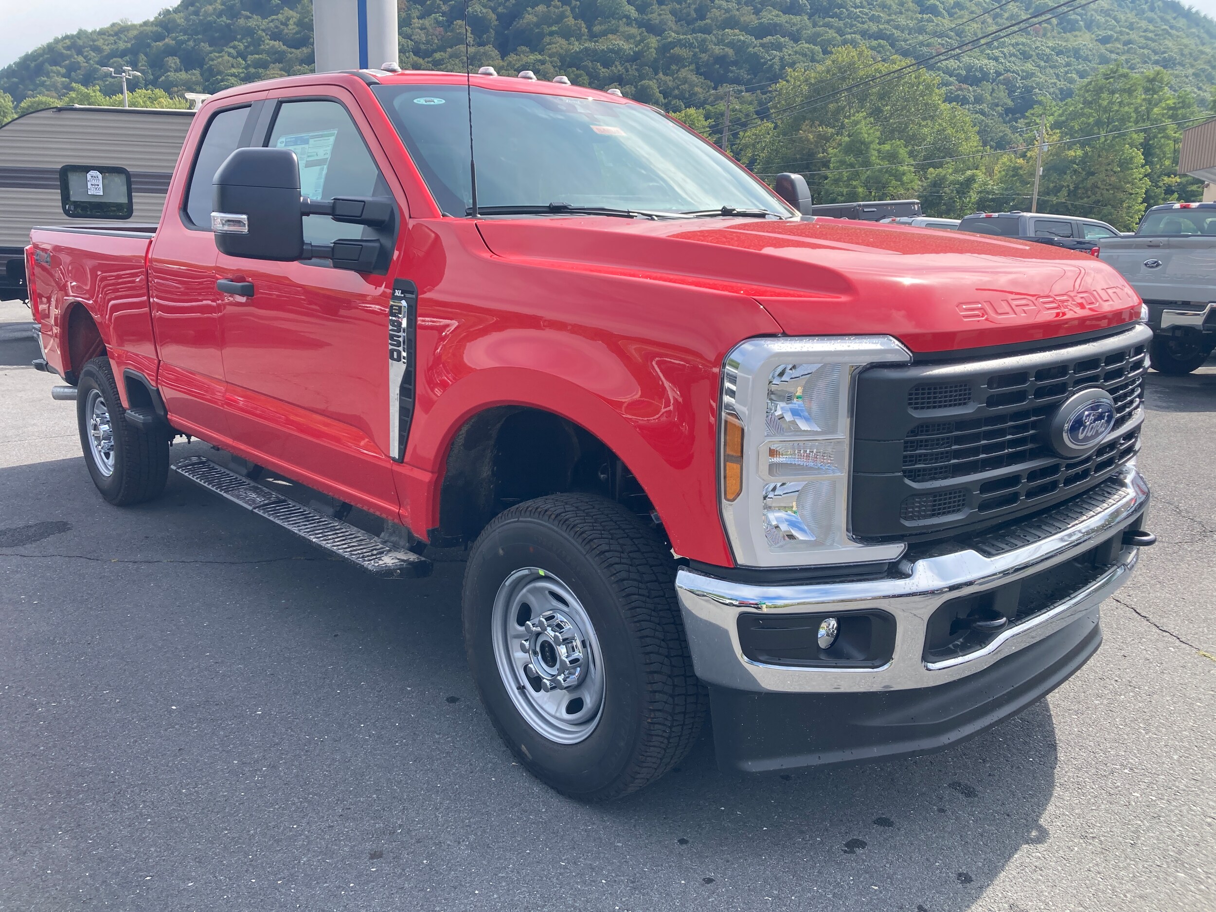 2026 Ford F-350 XL photo 3