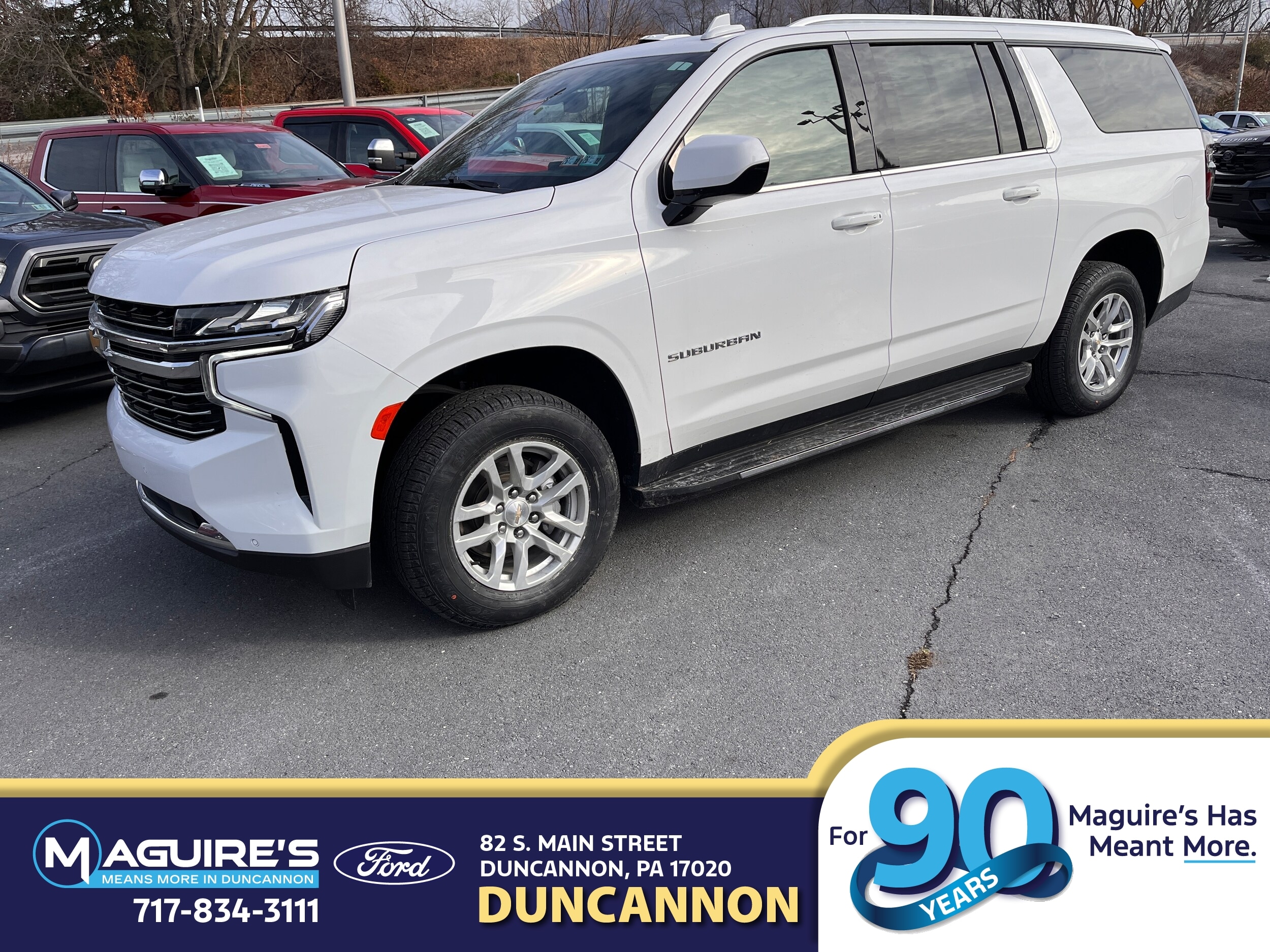 2023 Chevrolet Suburban LT's photo