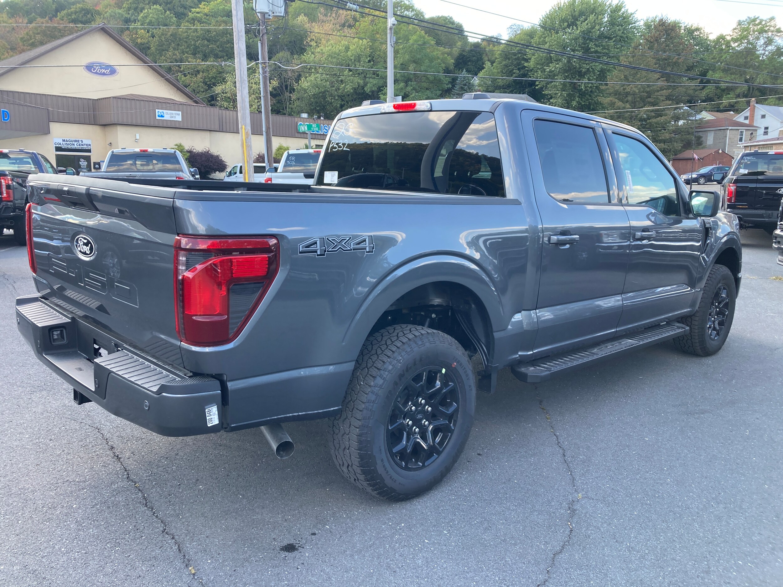 2025 Ford F-150 XLT photo 4