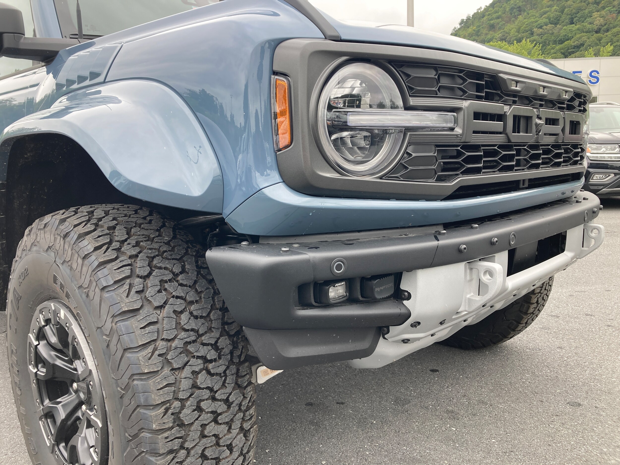 2025 Ford Bronco Raptor photo 3