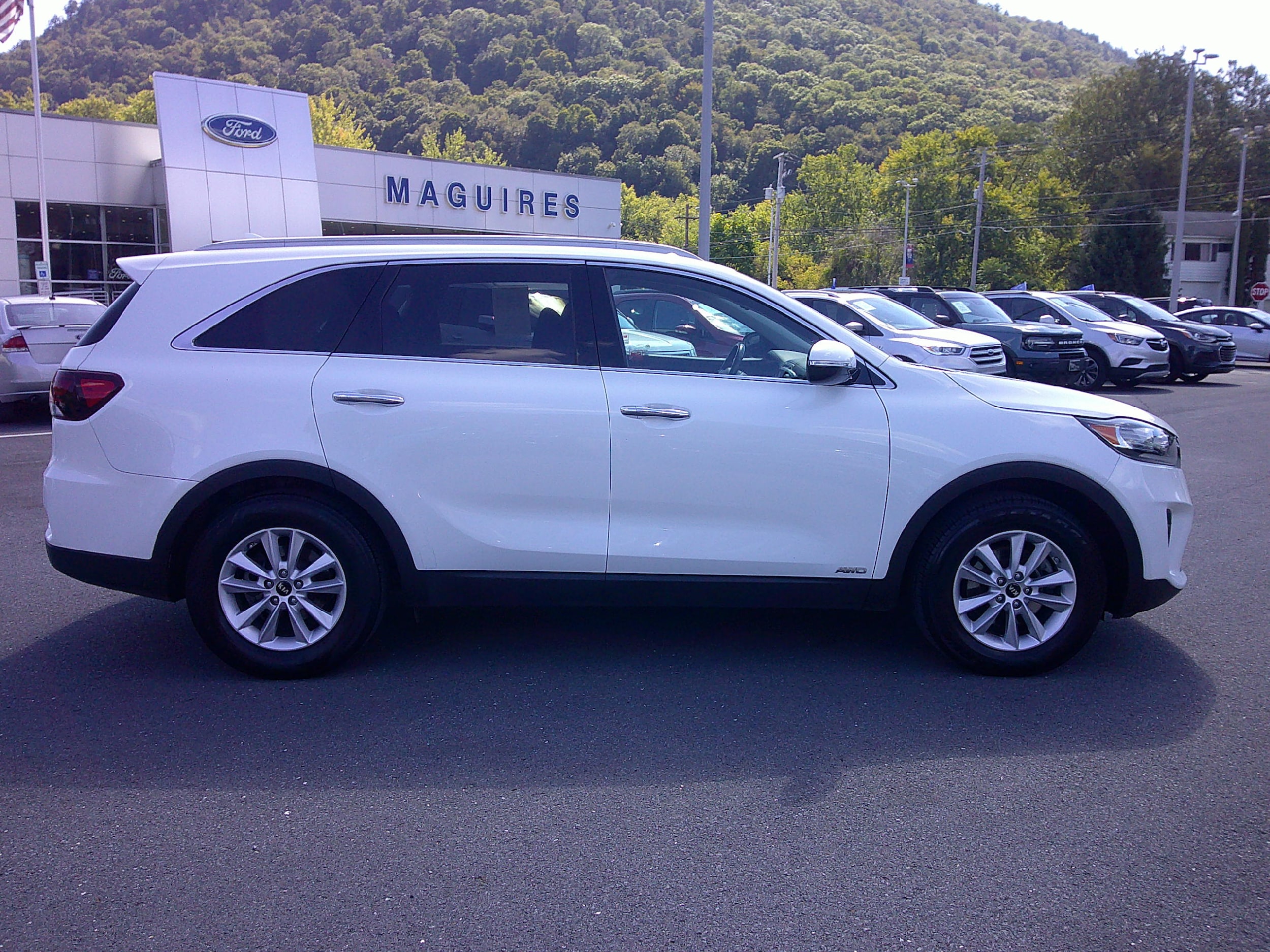 Used 2019 Kia Sorento LX with VIN 5XYPGDA30KG435012 for sale in Duncannon, PA