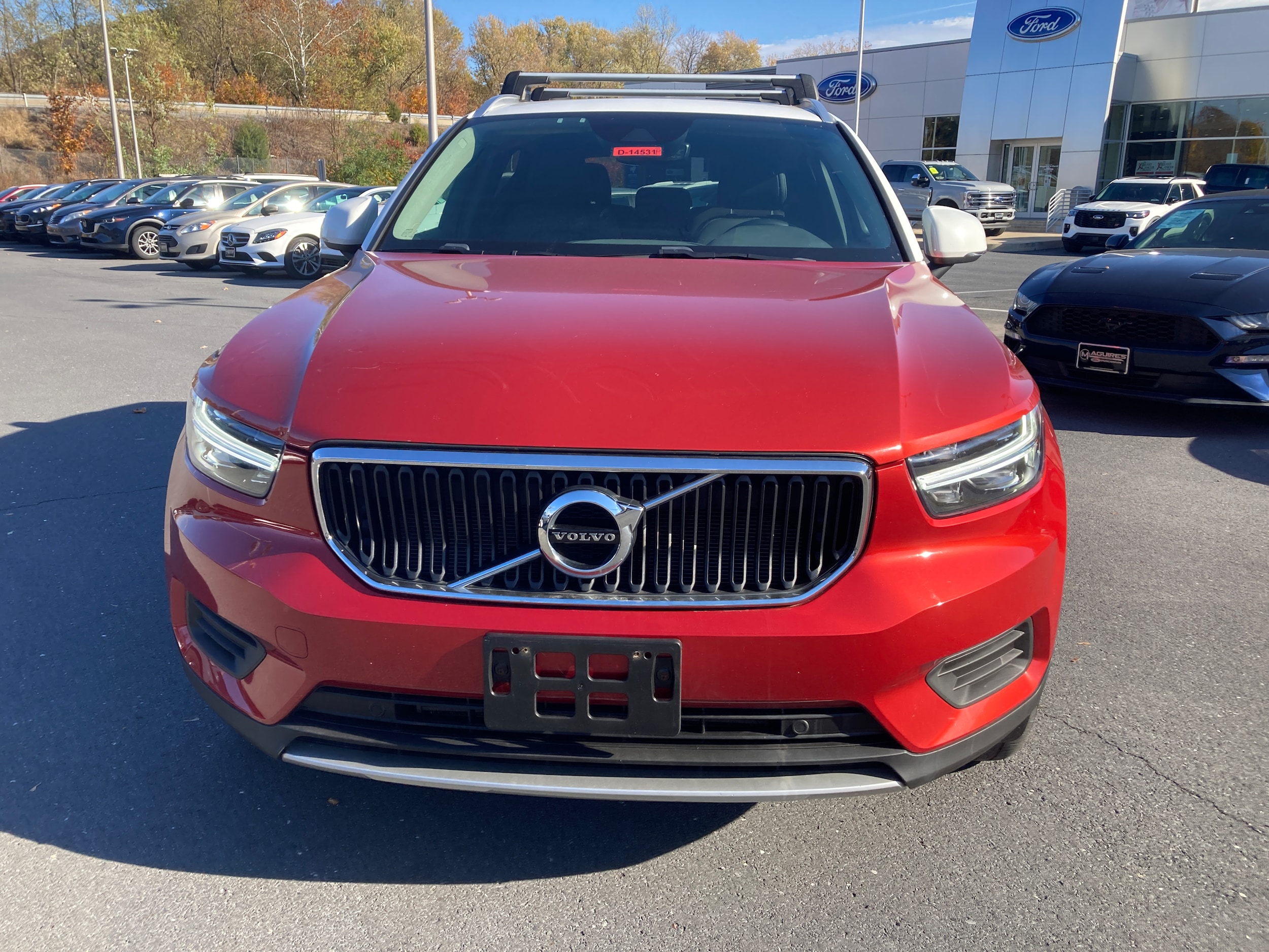 Used 2019 Volvo XC40 Momentum with VIN YV4162XZ9K2013272 for sale in Duncannon, PA