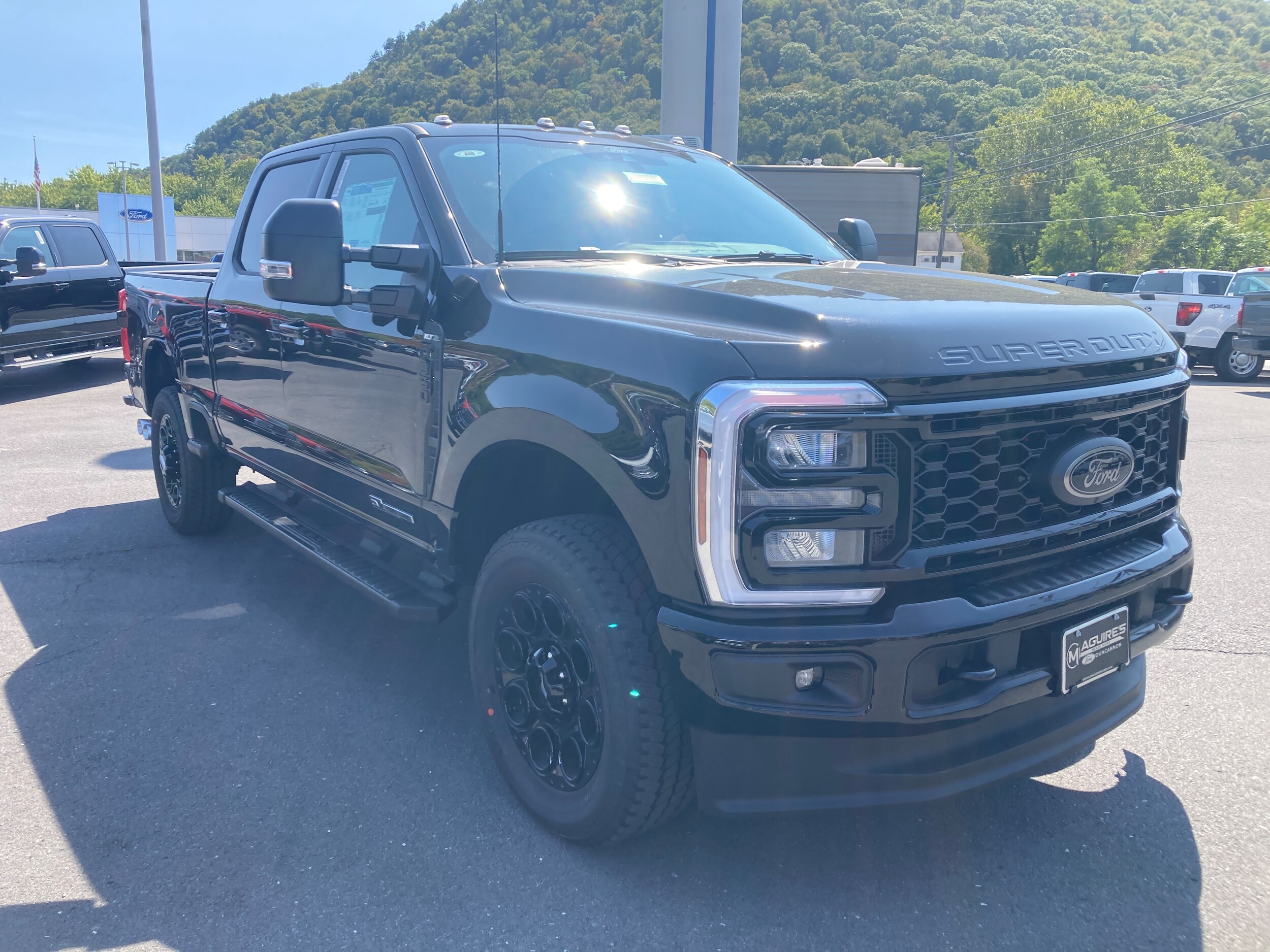 2026 Ford F-350 XLT photo 4