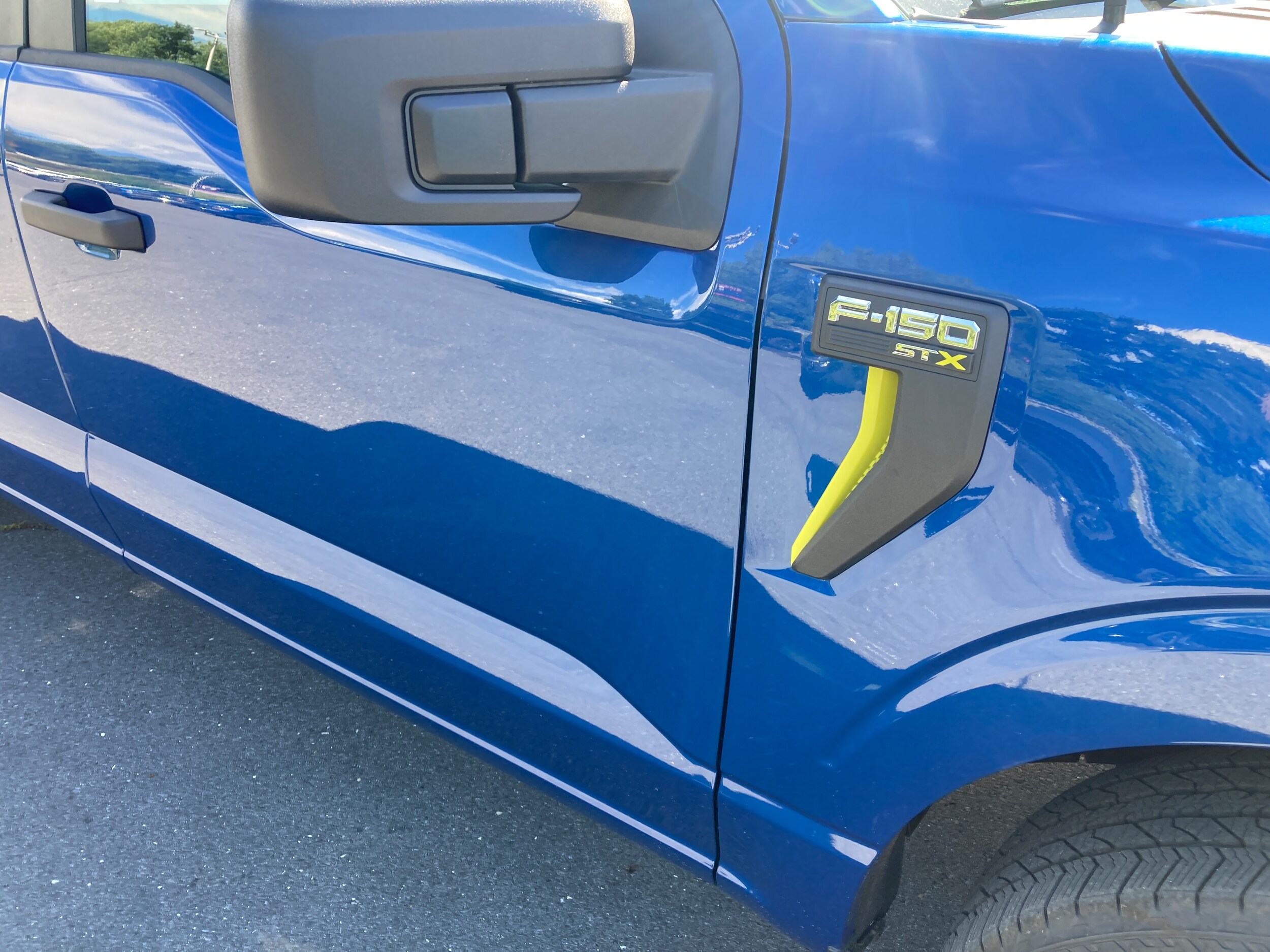 2025 Ford F-150 STX photo 4