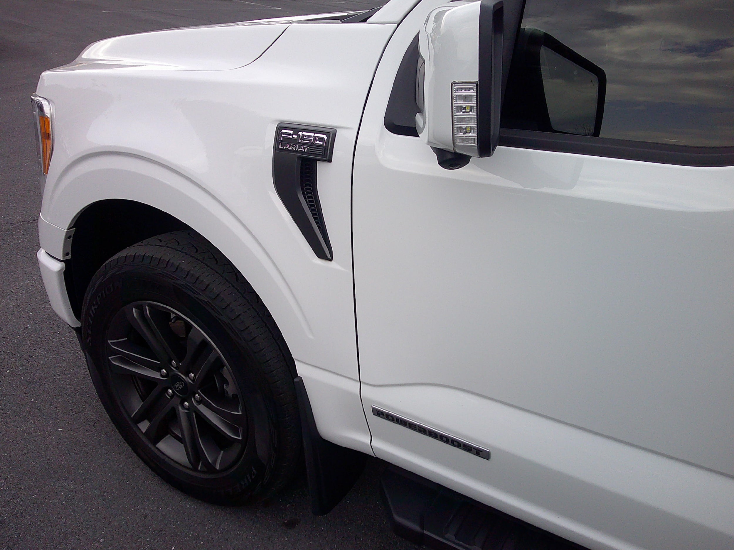 2022 Ford F-150 Lariat - Photo 6