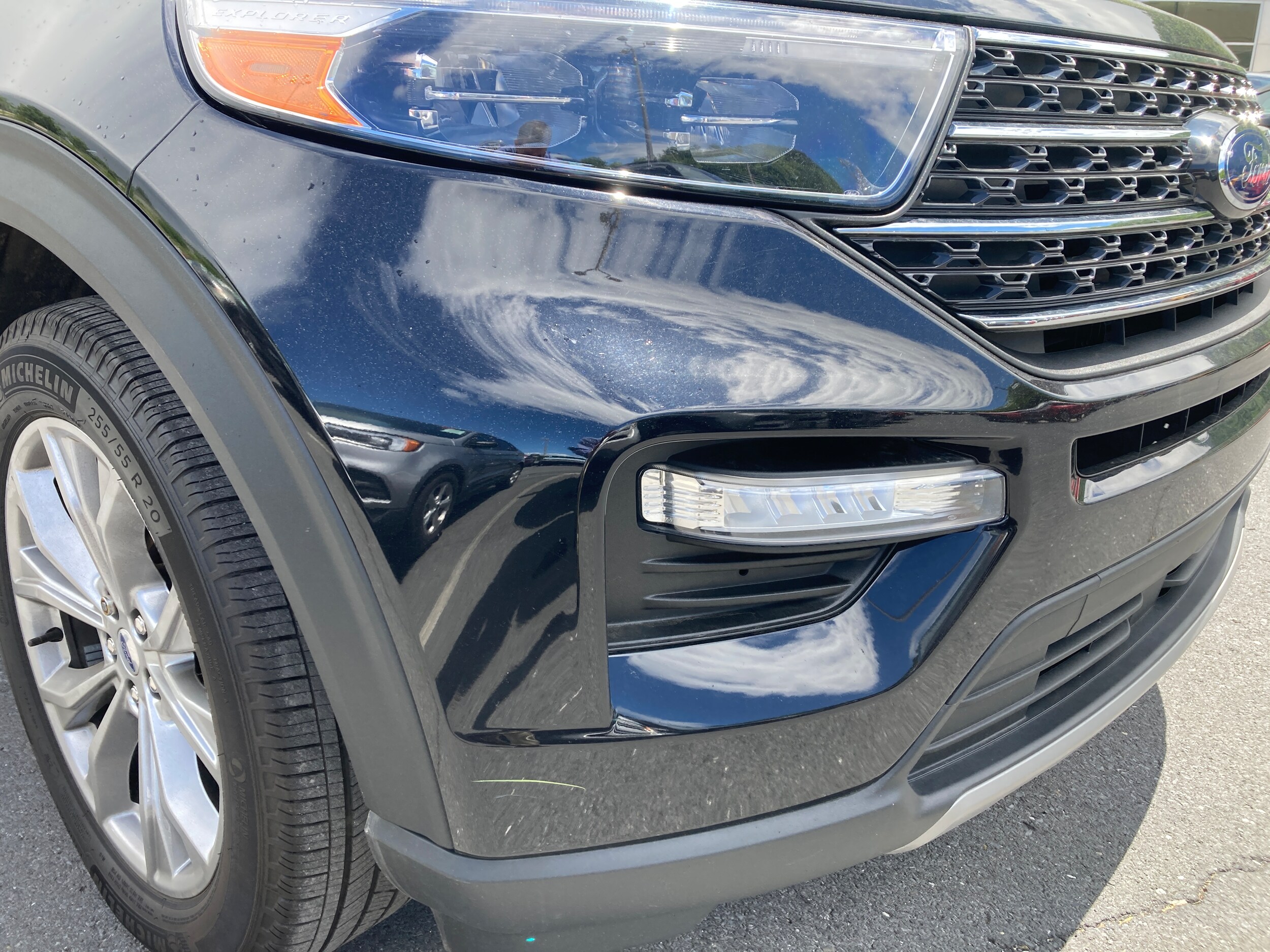 2023 Ford Explorer XLT photo 4