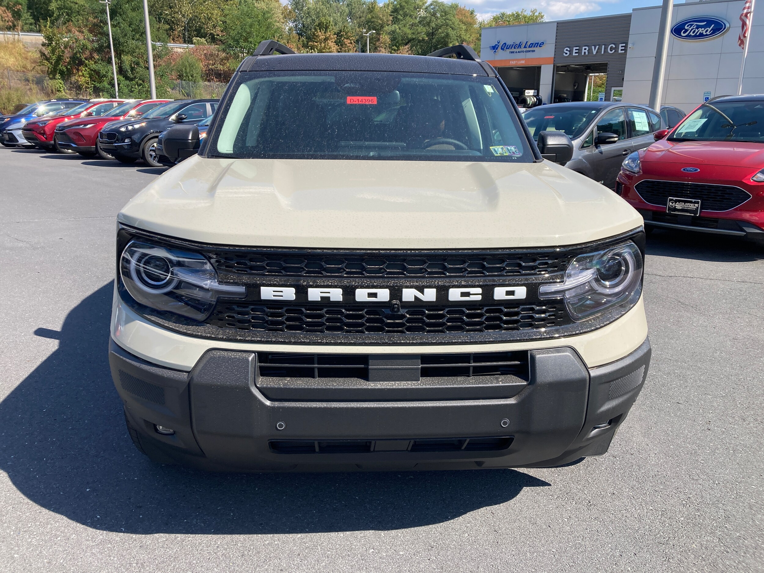2025 Ford Bronco Sport Outer Banks photo 2