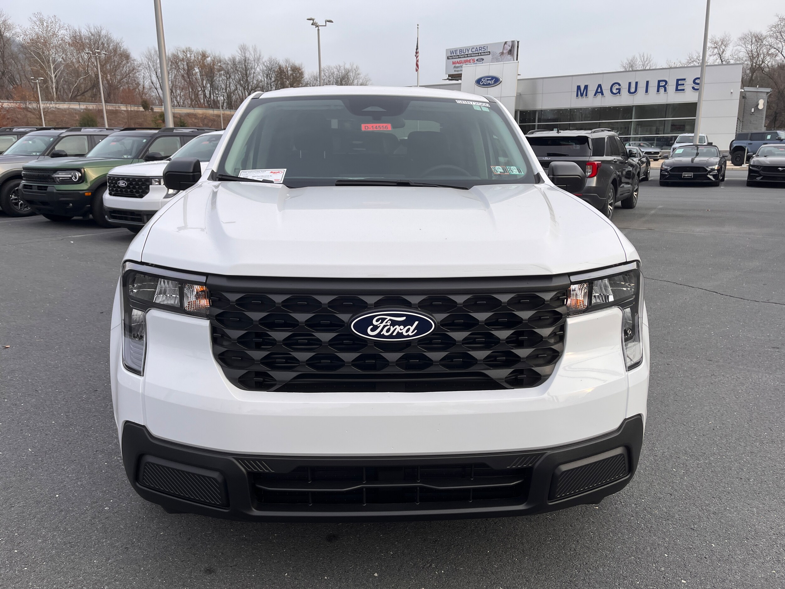 2025 Ford Maverick XL photo 2