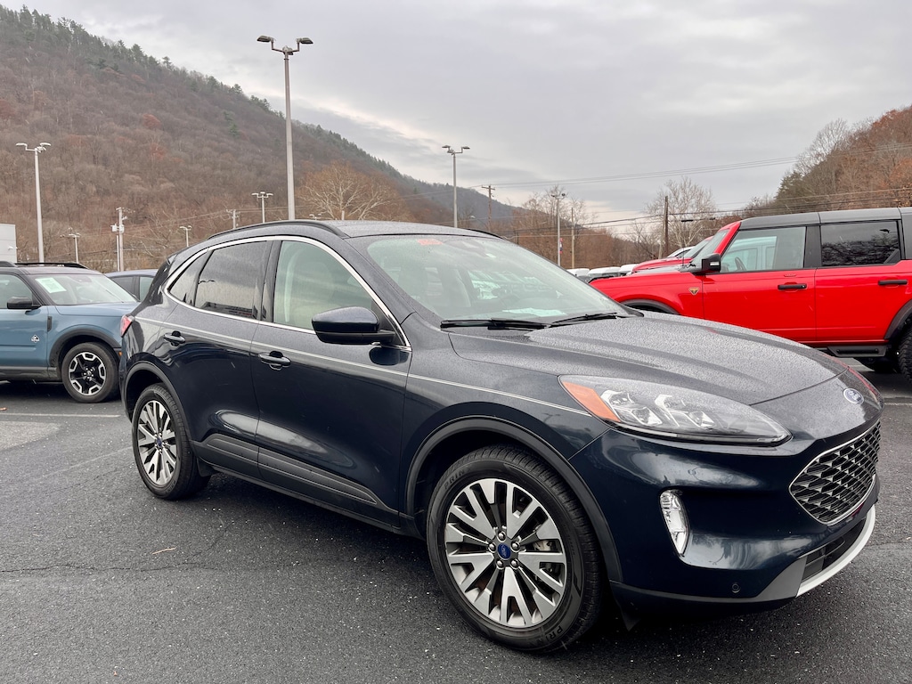 Used 2022 Ford Escape Titanium SUV