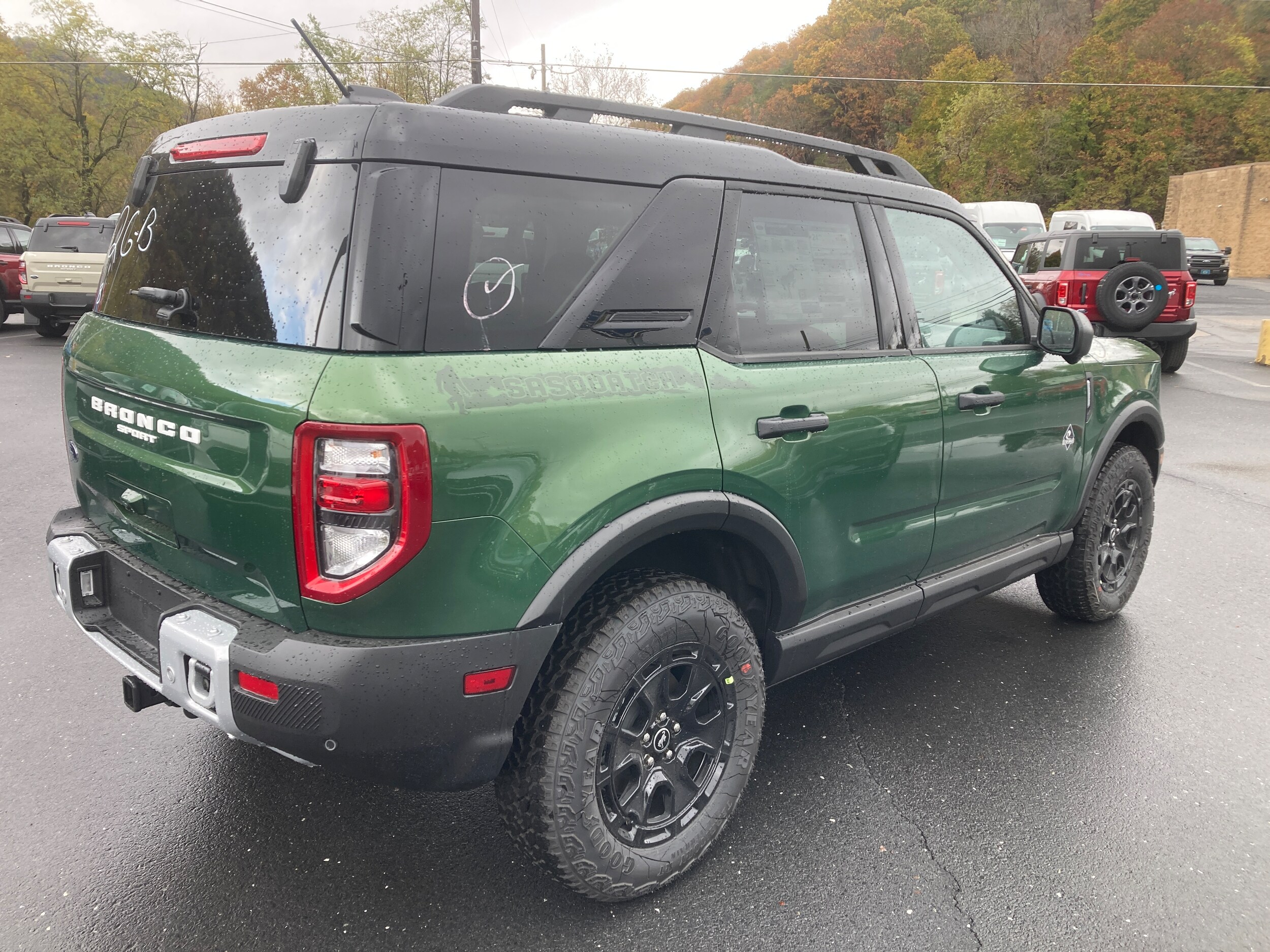 2025 Ford Bronco Sport Outer Banks photo 4