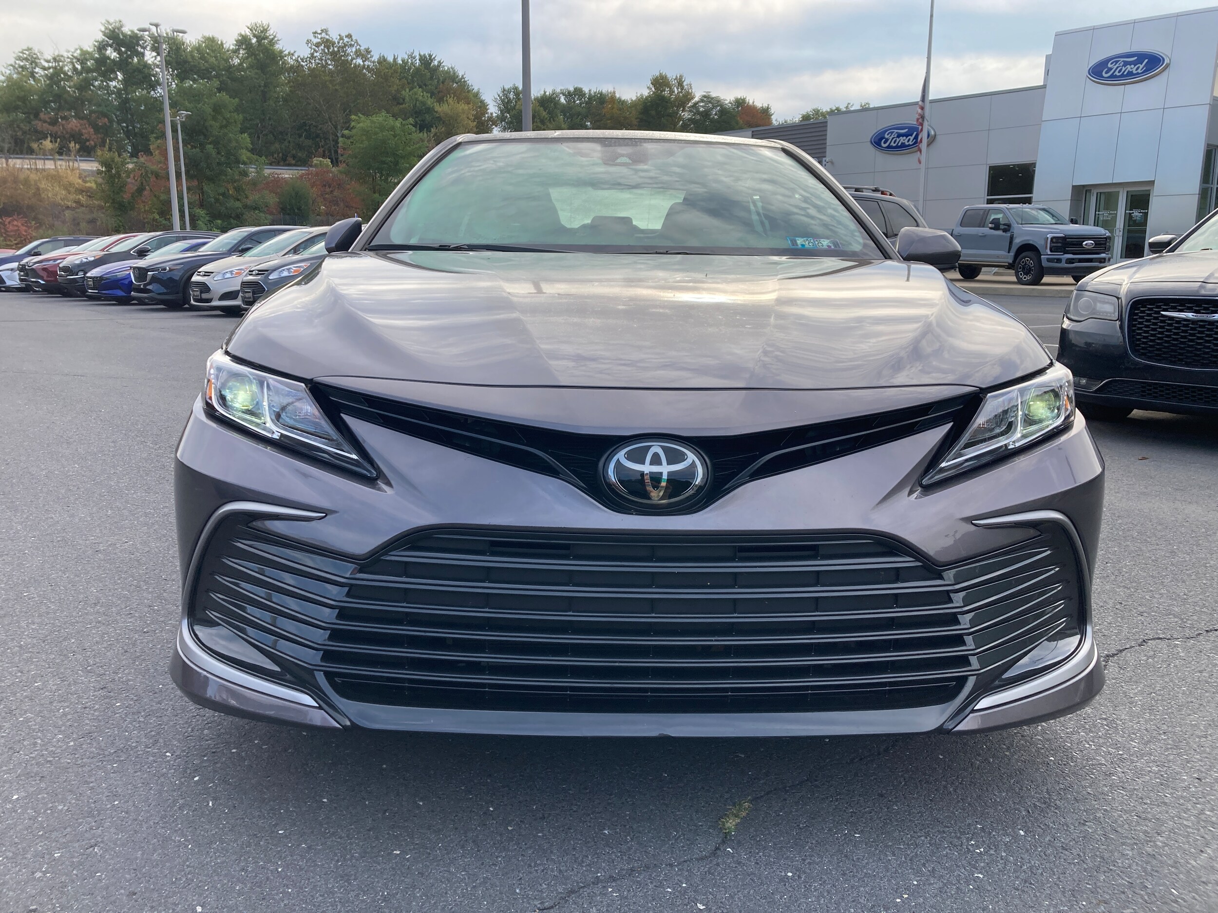 2023 Toyota Camry LE photo 2