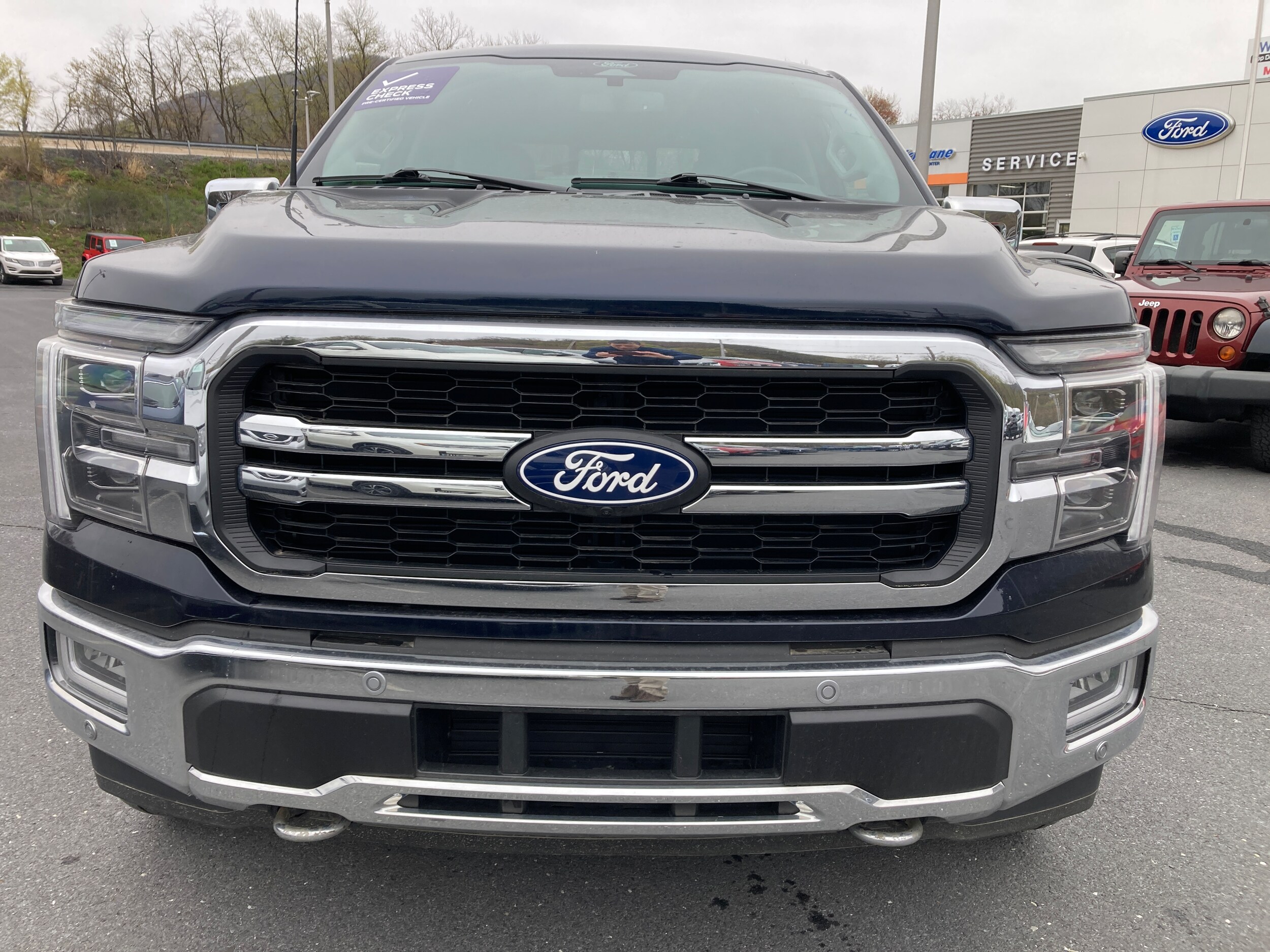 2024 Ford F-150 Lariat photo 2