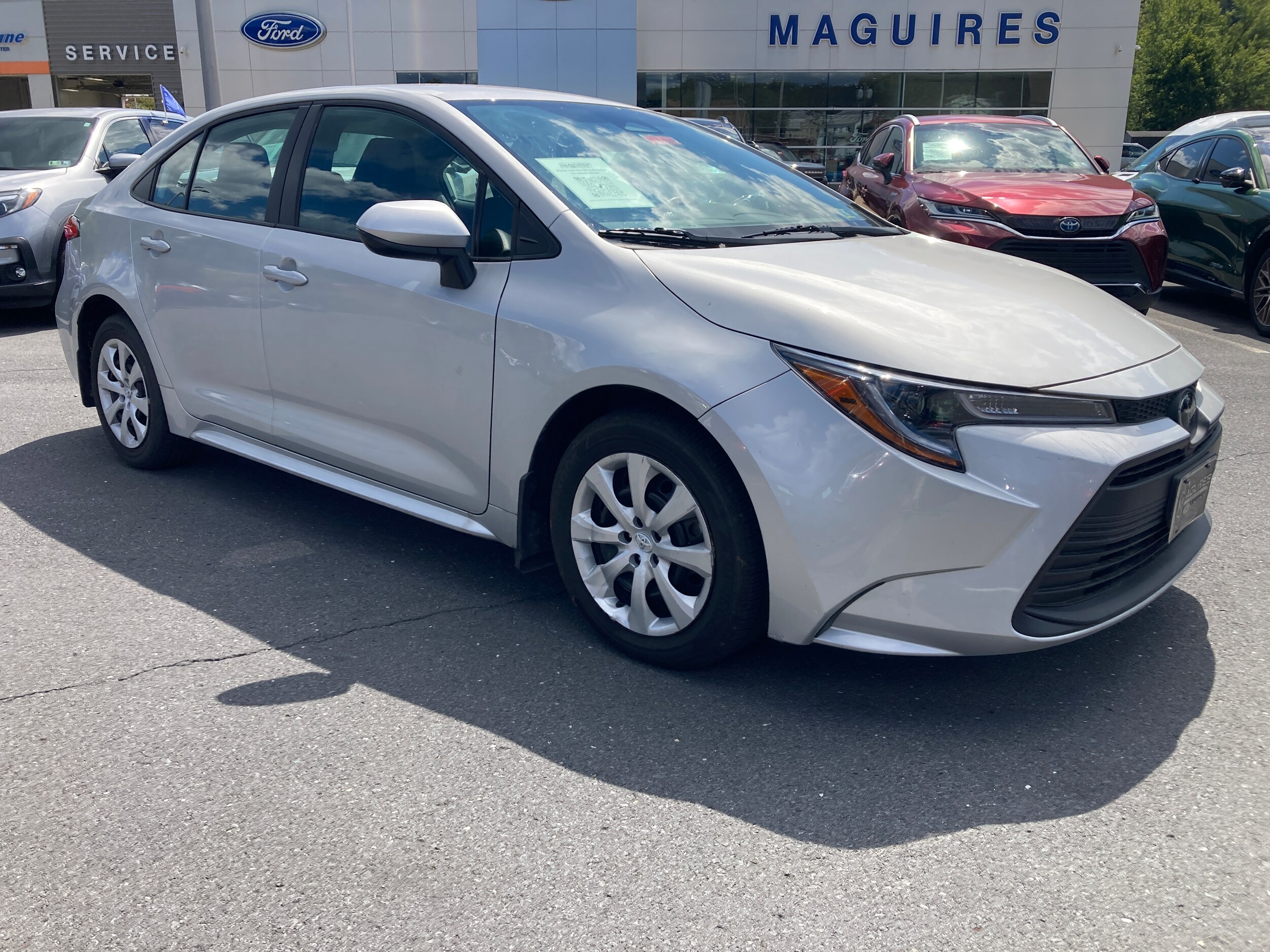 2024 Toyota Corolla LE photo 3