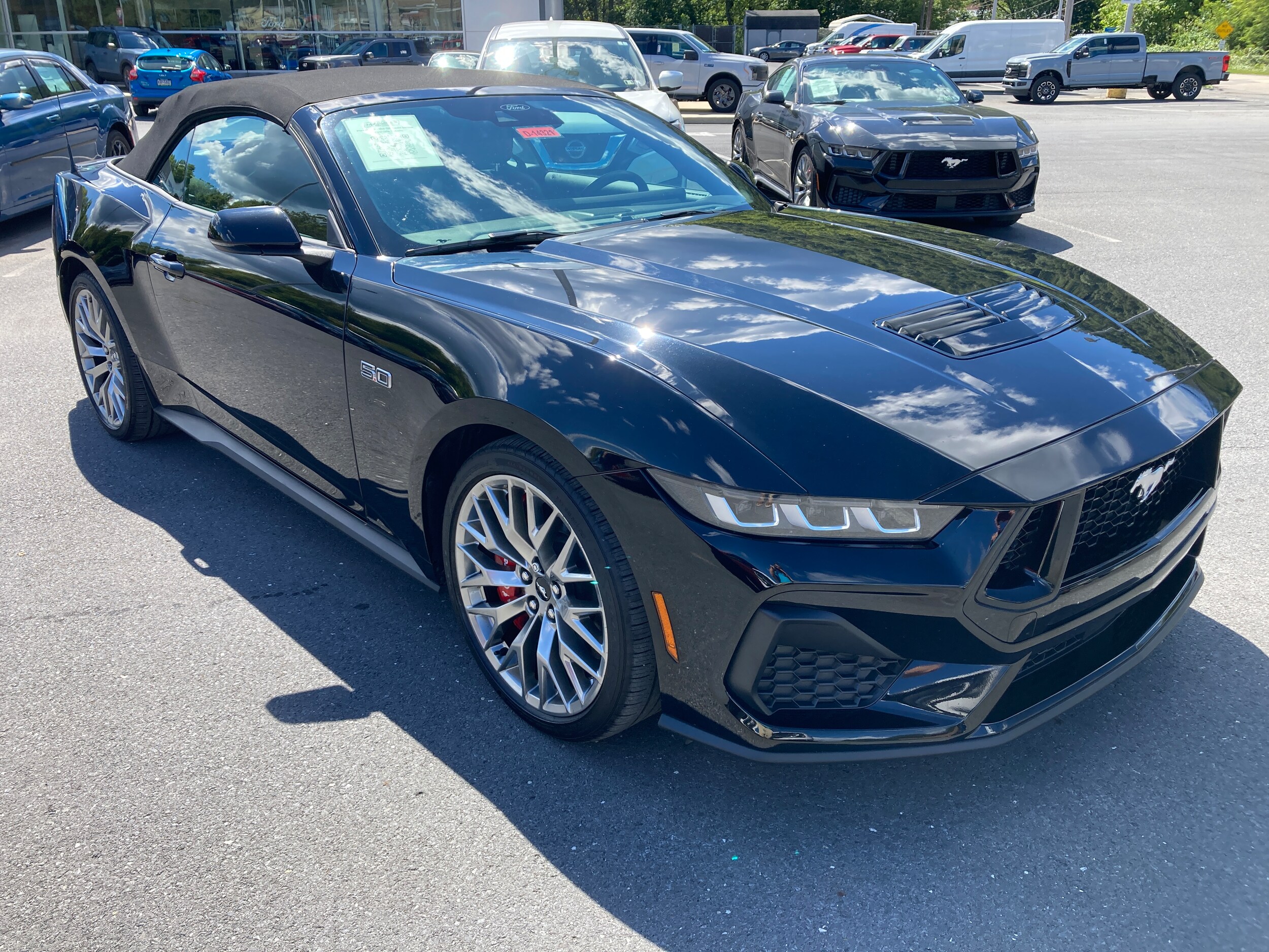 2024 Ford Mustang GT Premium Convertible photo 3