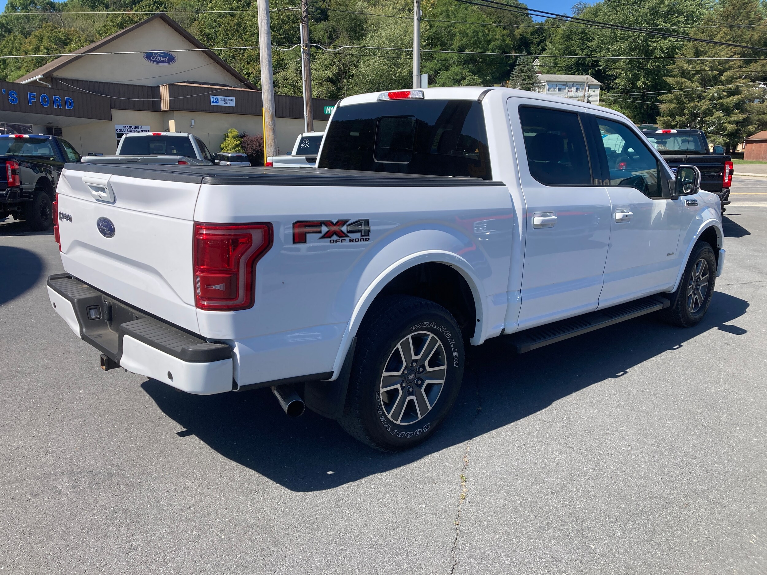 2015 Ford F-150 Lariat photo 4