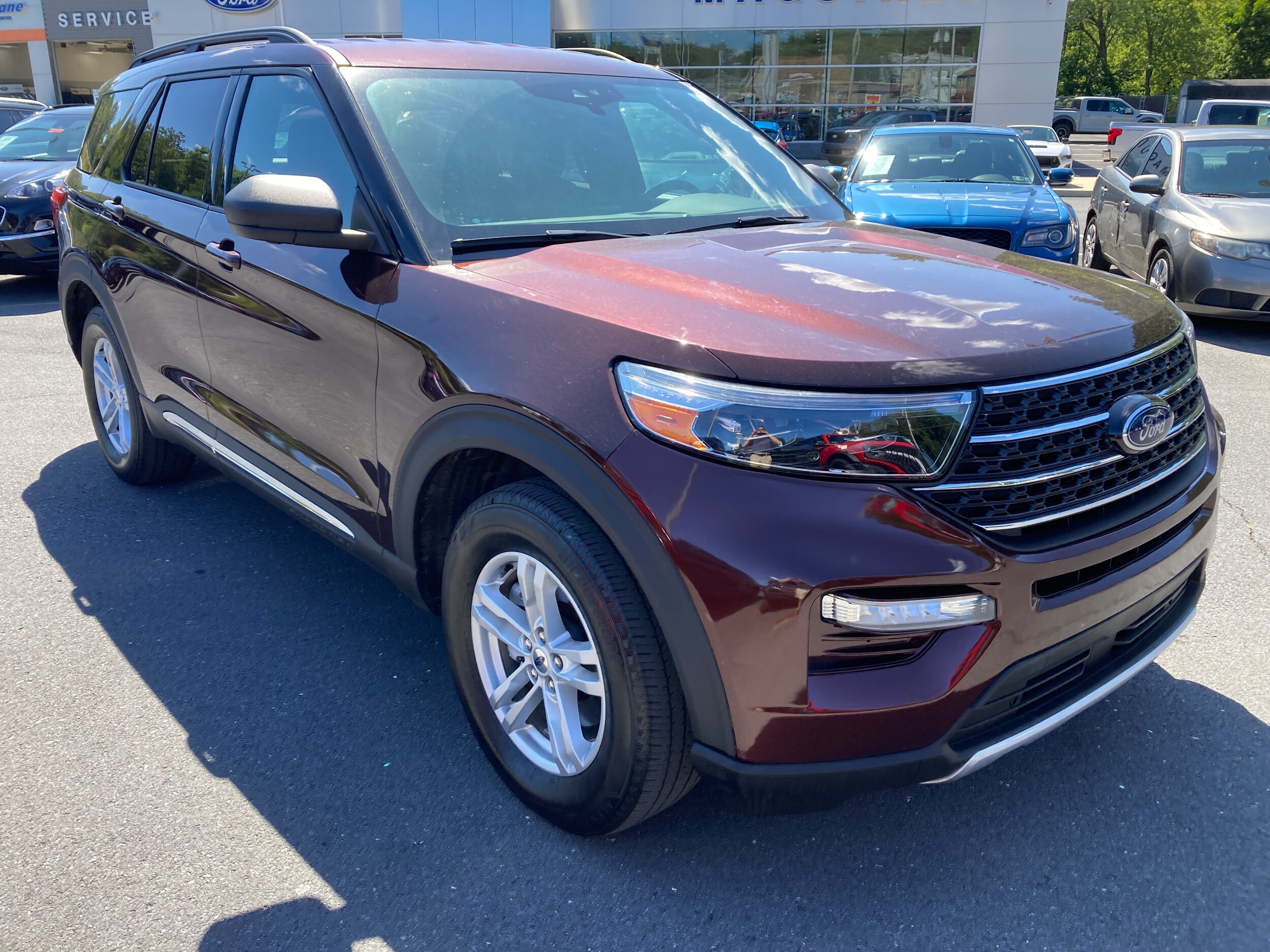 2020 Ford Explorer XLT photo 2