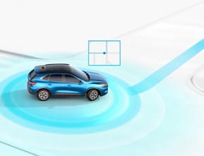 voice-activated touchscreen navigation system with pinch-to-zoom capabilitysiriusxm