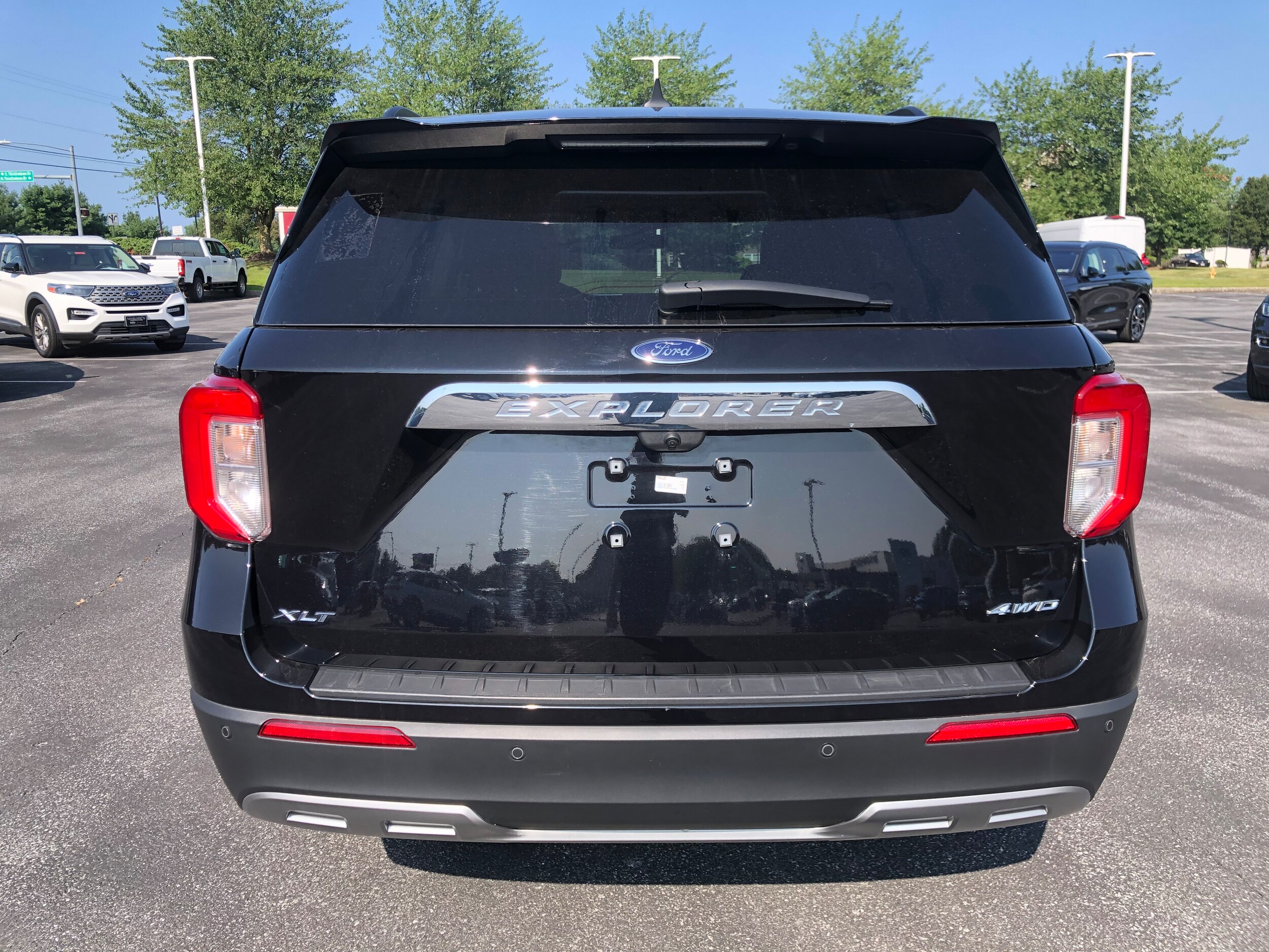 2023 Ford Explorer XLT photo 4