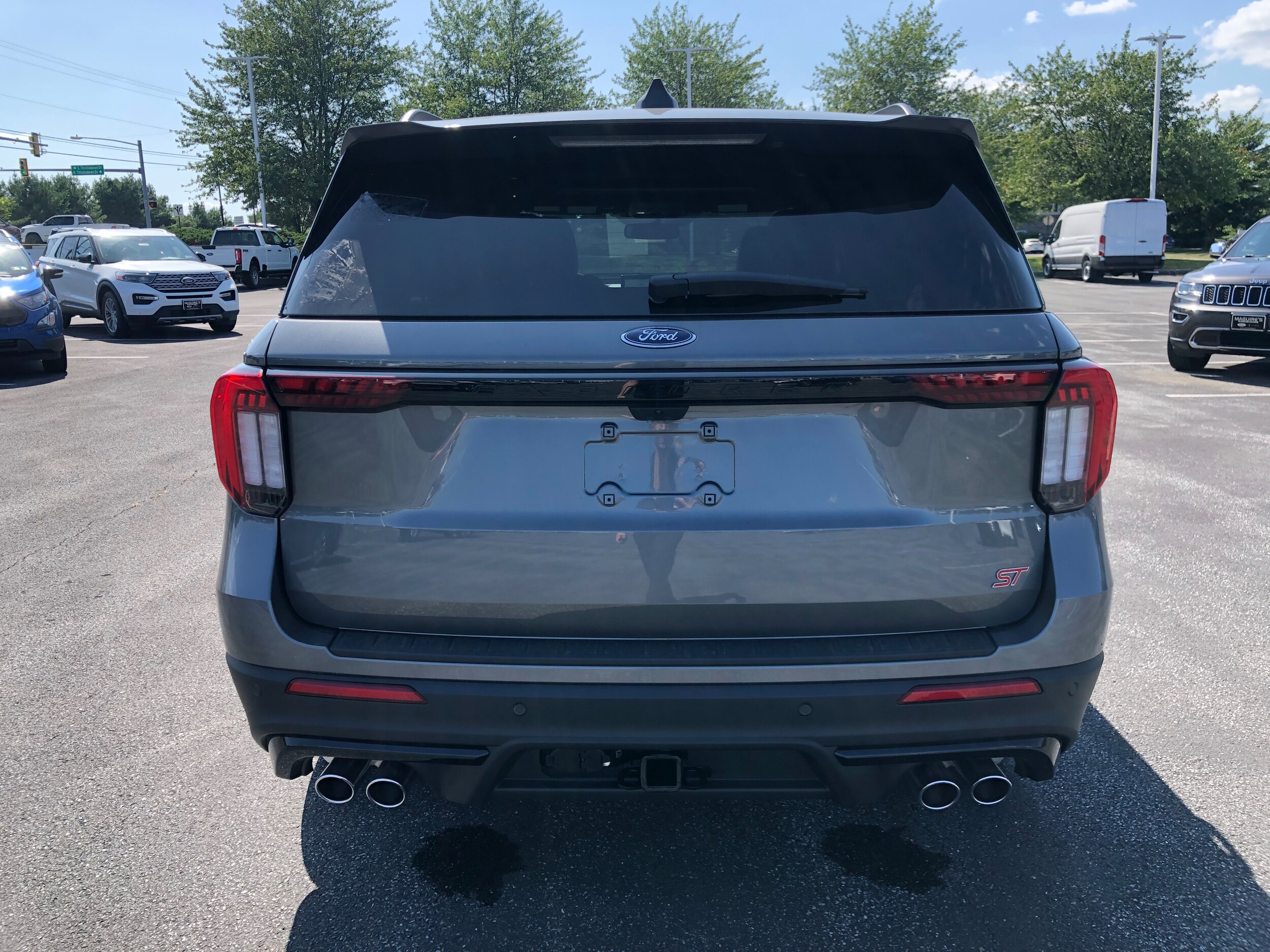 2025 Ford Explorer ST photo 3