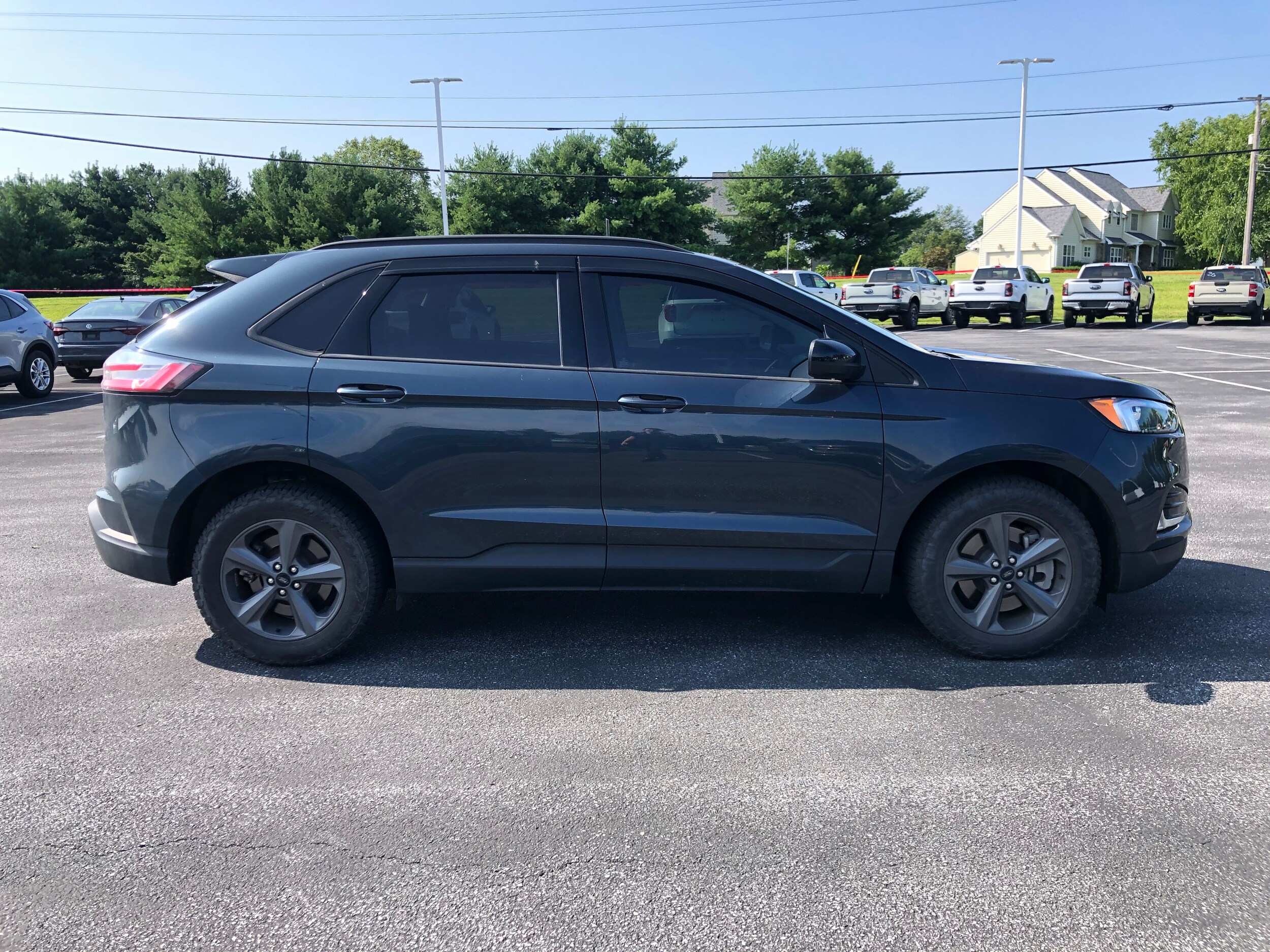 2023 Ford Edge SEL photo 4