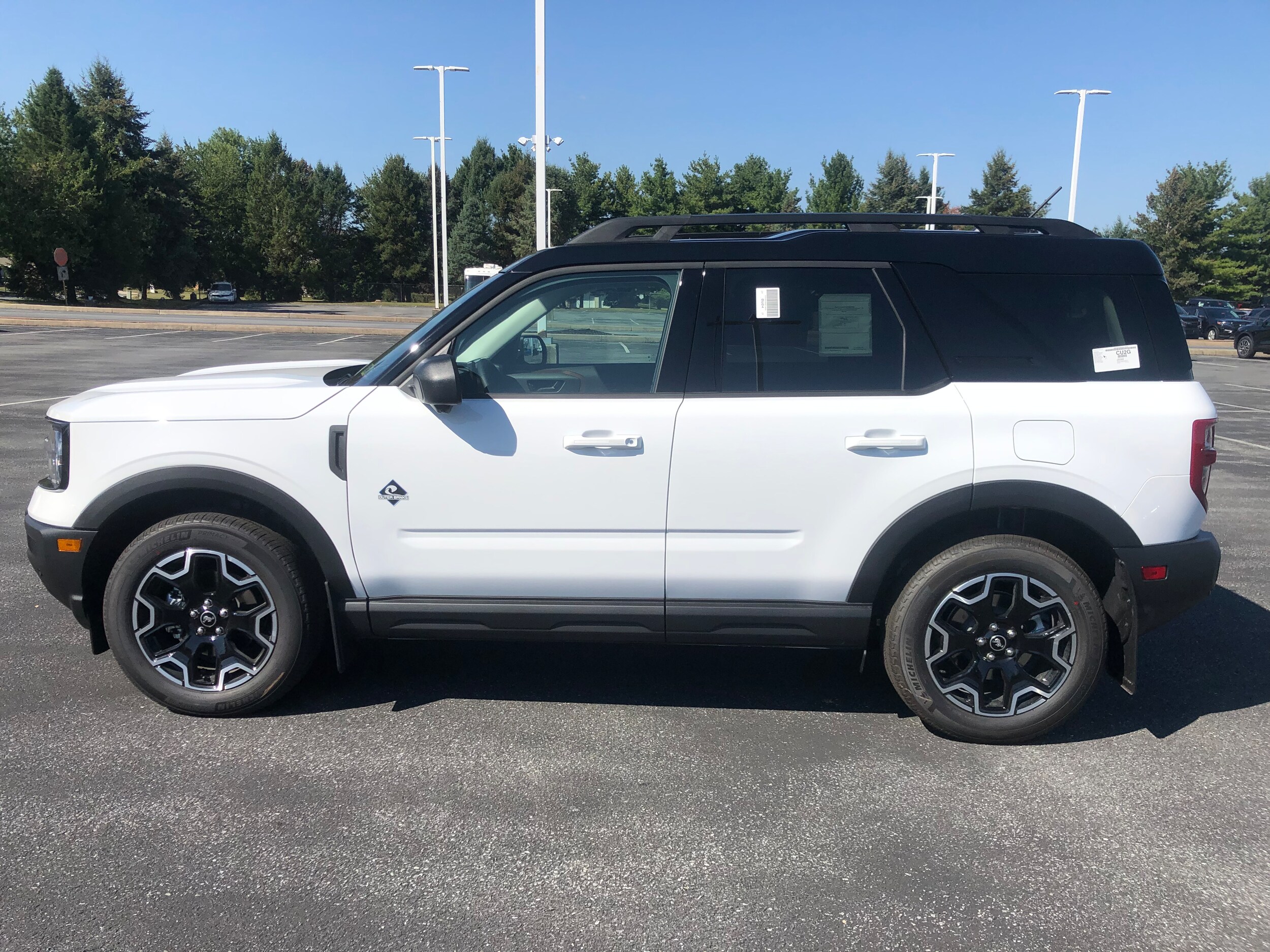 2025 Ford Bronco Sport Outer Banks photo 2