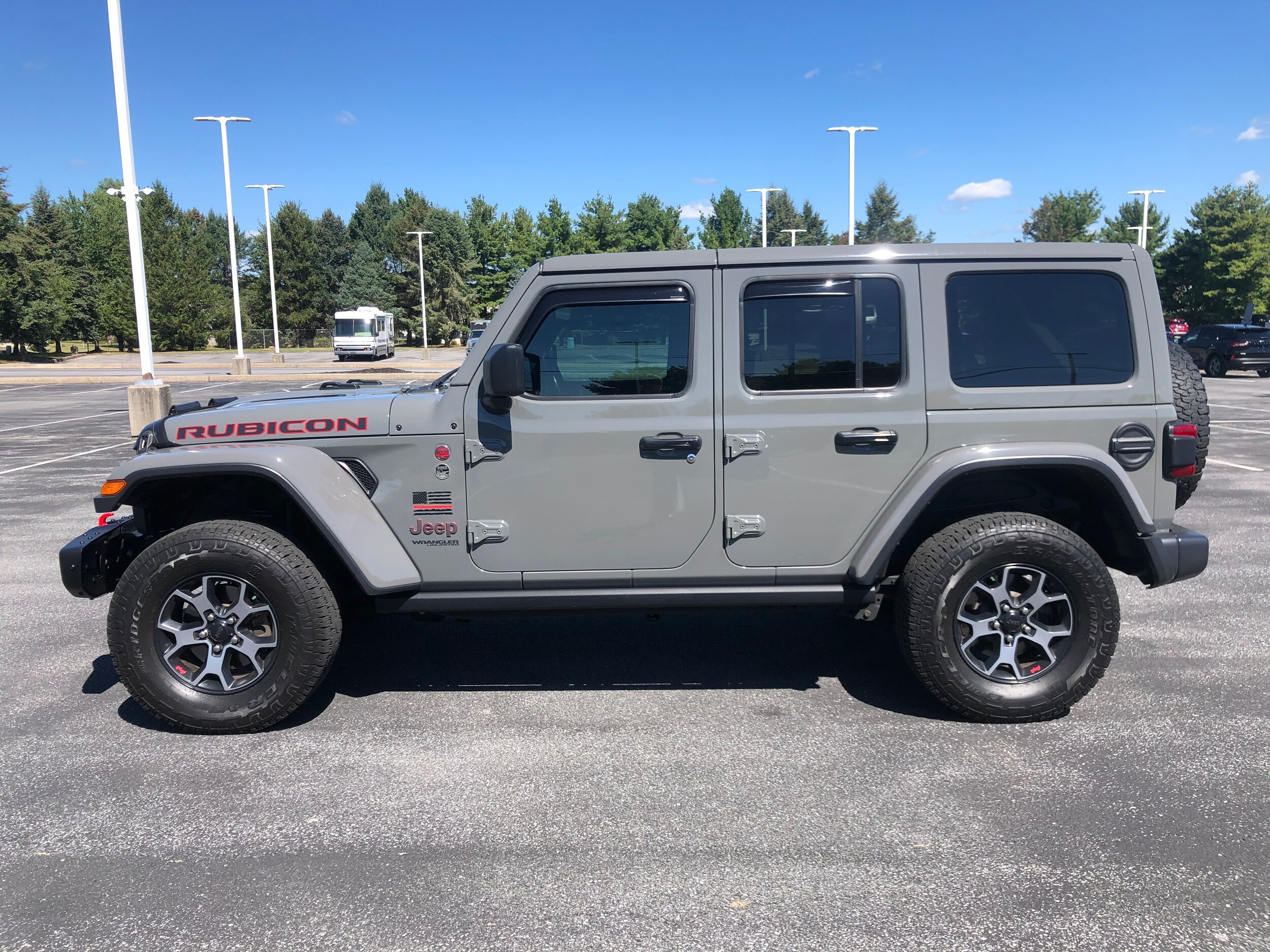 2019 Jeep Wrangler Unlimited Rubicon photo 2