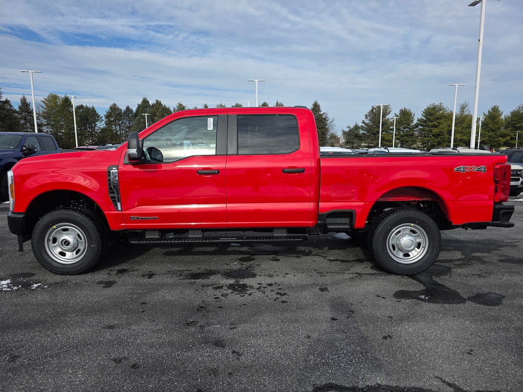 New 2026 Ford F-350 XL Truck Crew Cab