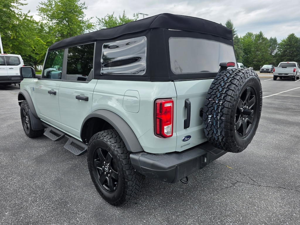 Used 2023 Ford Bronco Black Diamond SUV