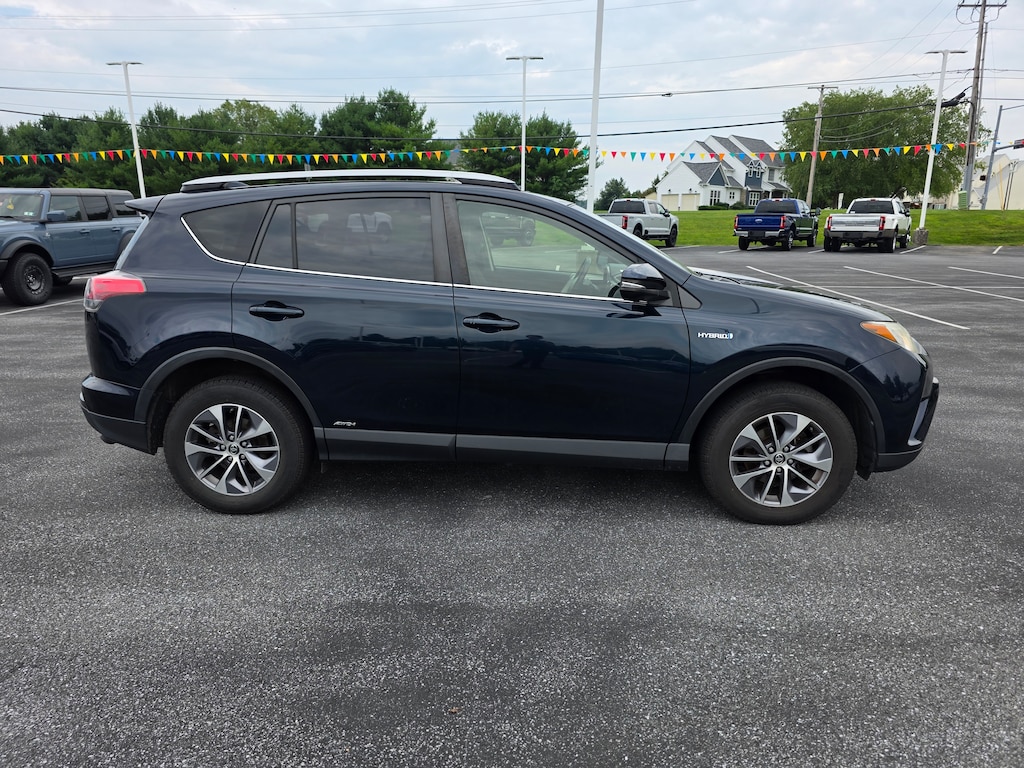 Used 2017 Toyota RAV4 Hybrid XLE SUV
