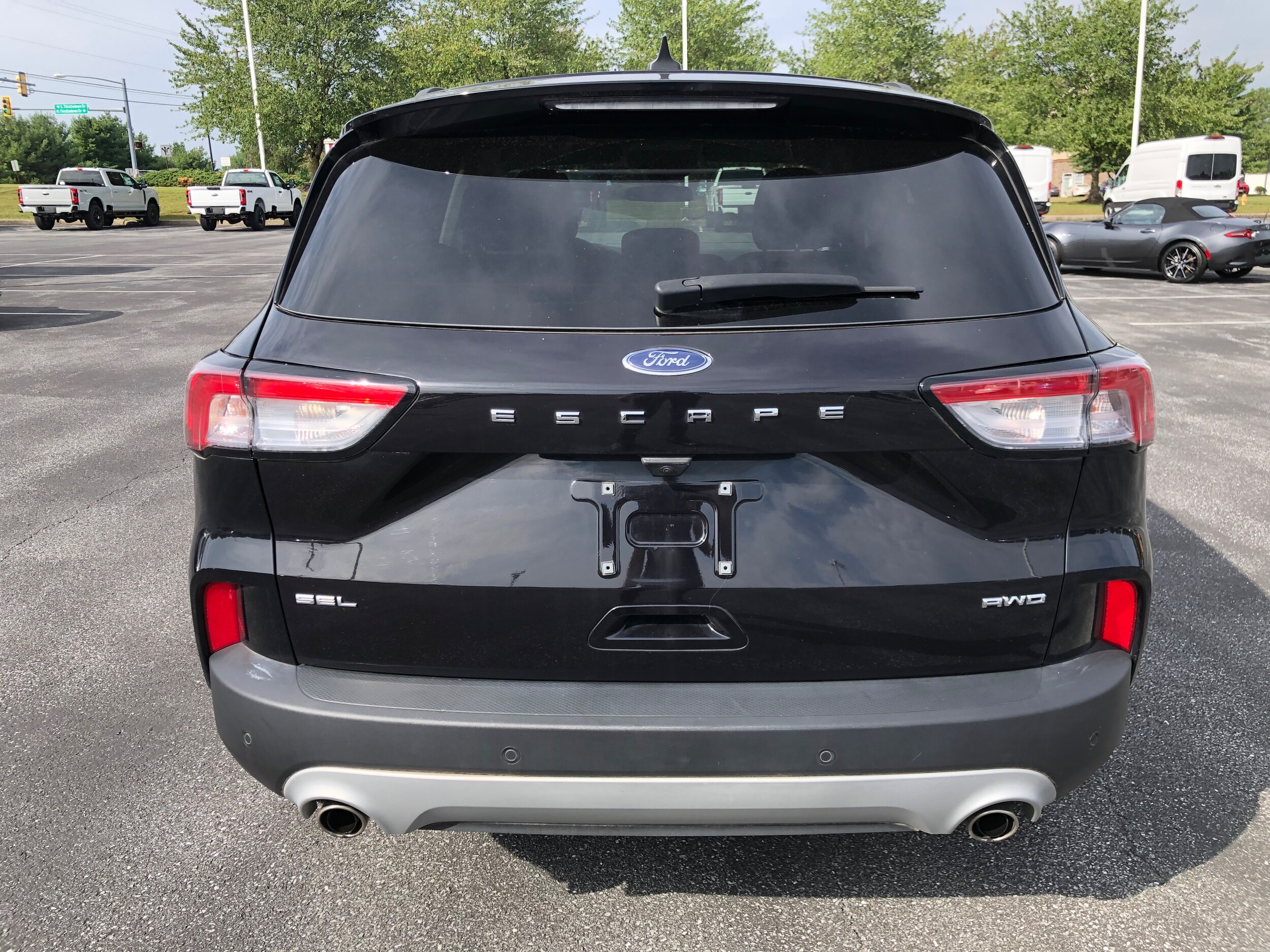2022 Ford Escape SEL photo 3