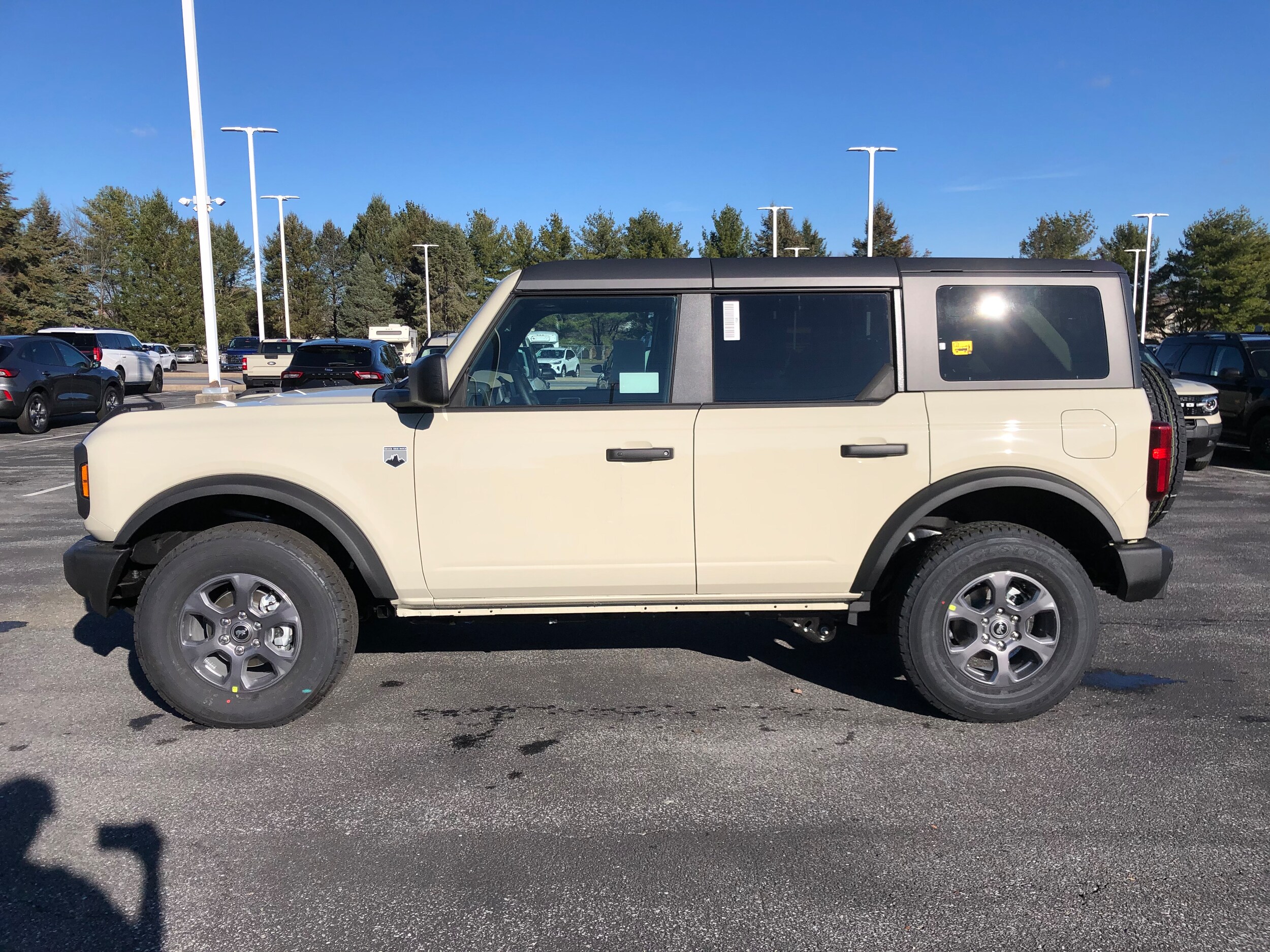 2025 Ford Bronco Big Bend photo 2