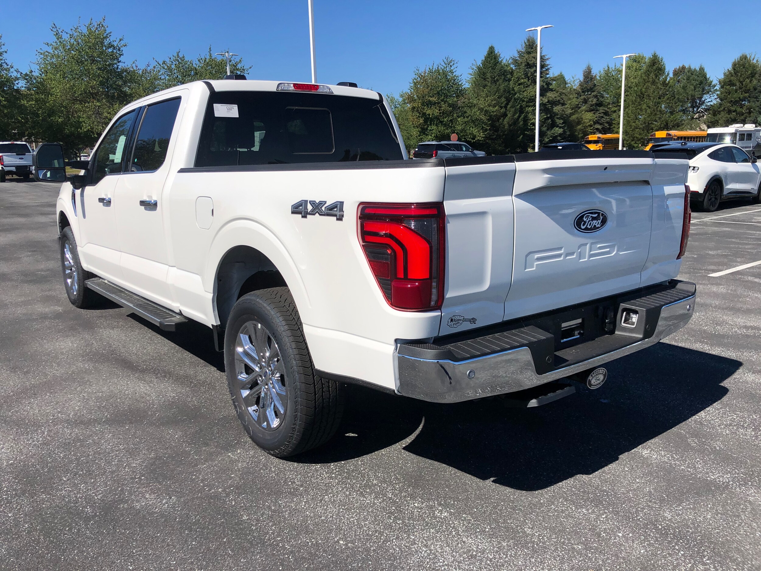 2025 Ford F-150 Lariat photo 2