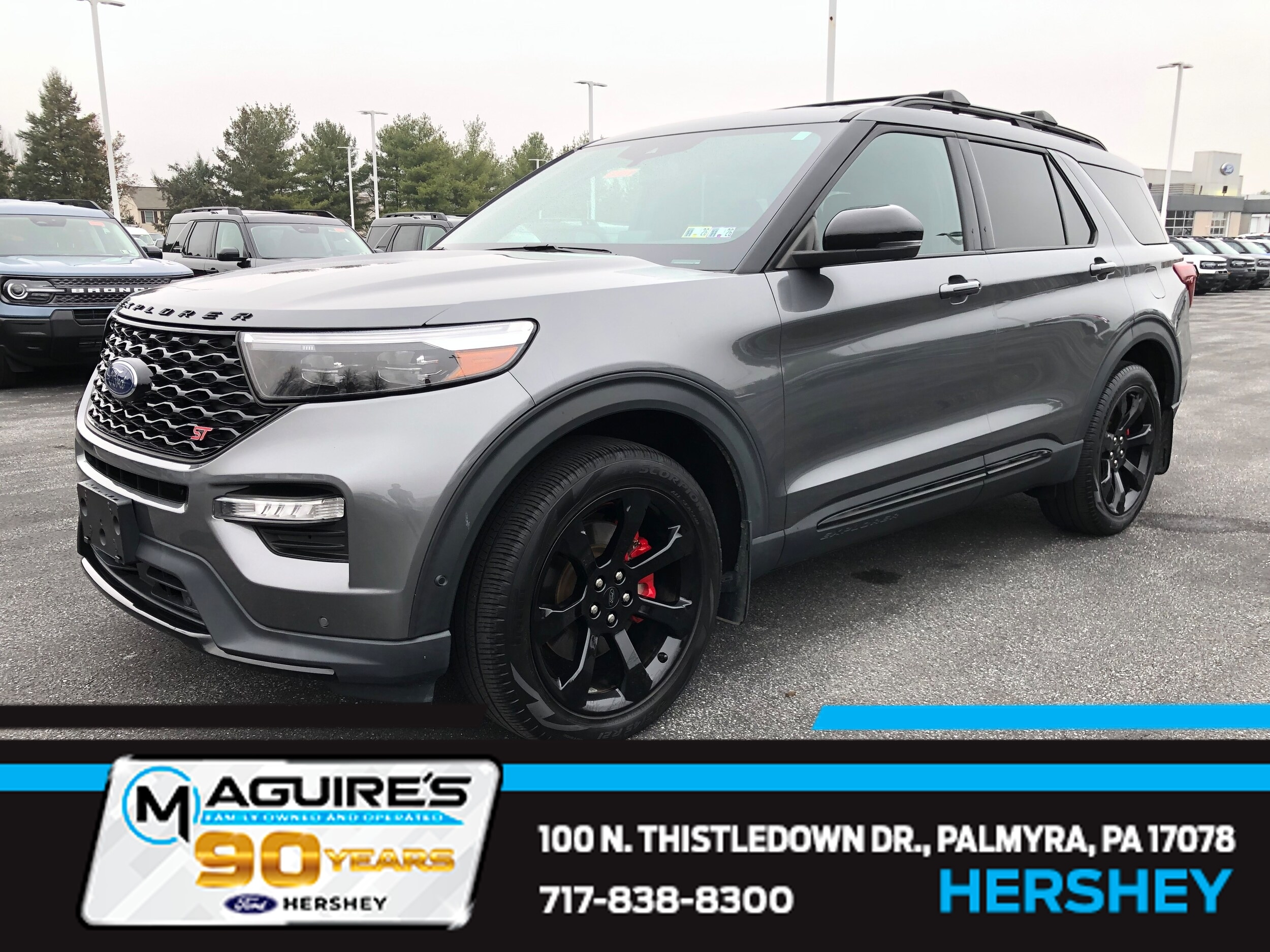 2022 Ford Explorer ST's photo