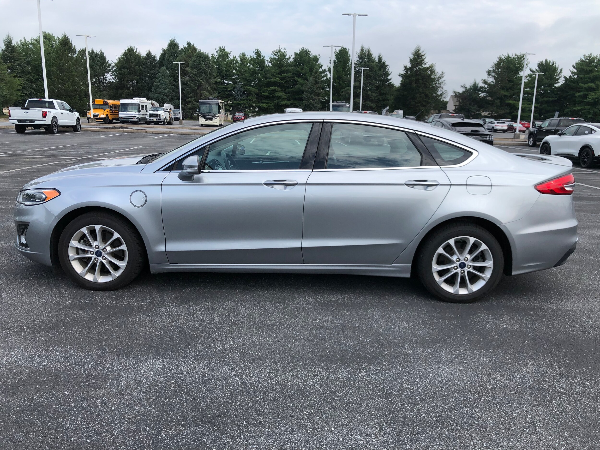 2020 Ford Fusion Energi Titanium photo 2