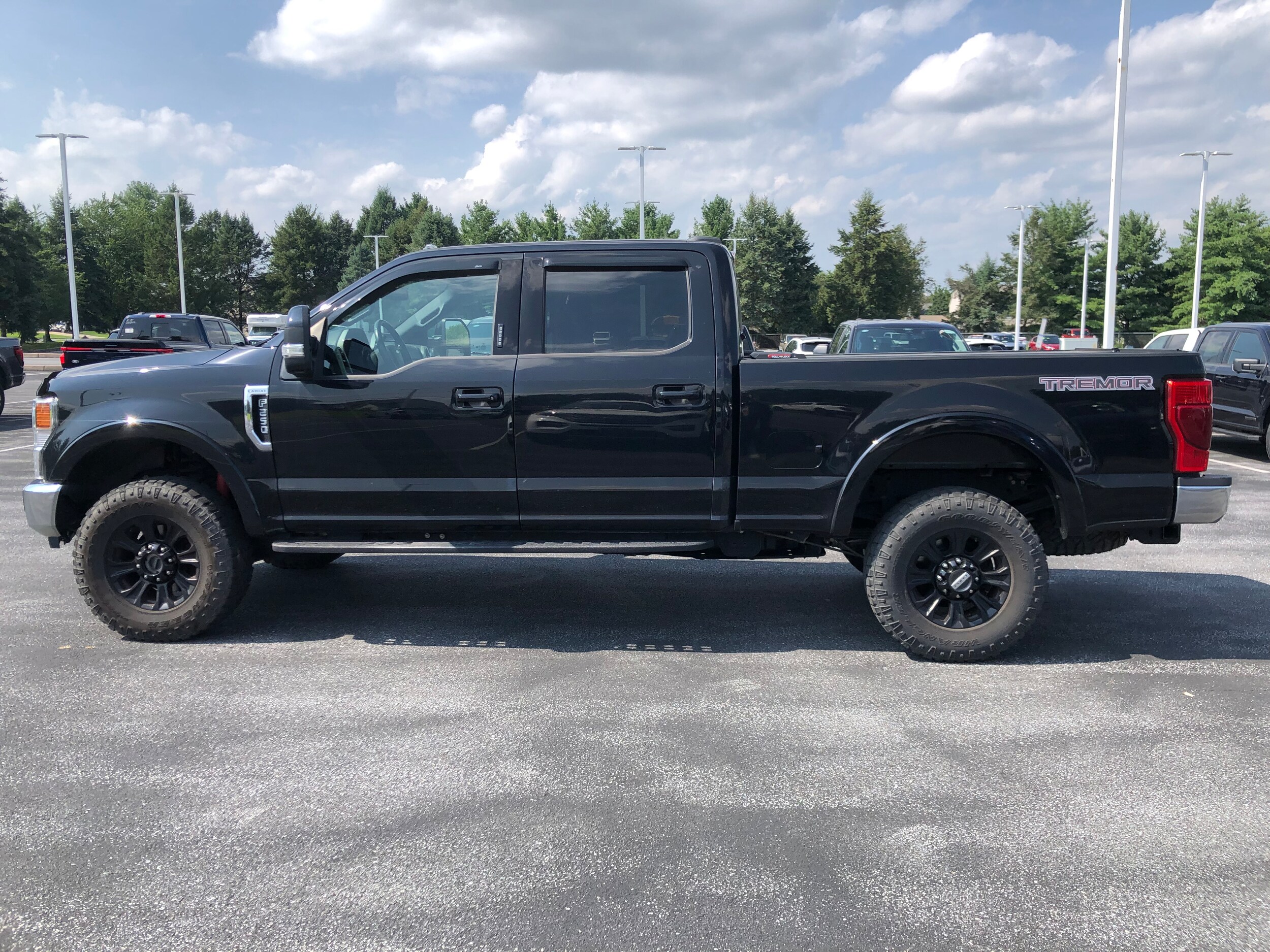 2022 Ford F-250 photo 2