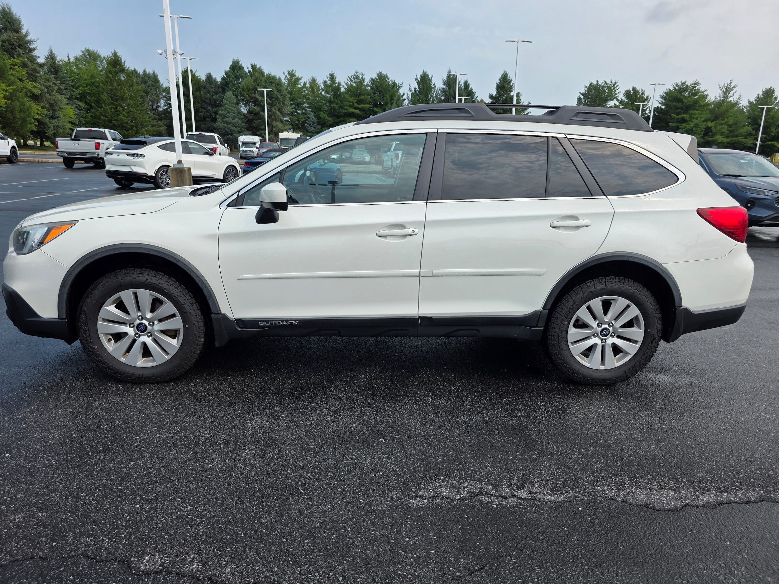 Used 2015 Subaru Outback Premium with VIN 4S4BSAEC1F3253682 for sale in Palmyra, PA