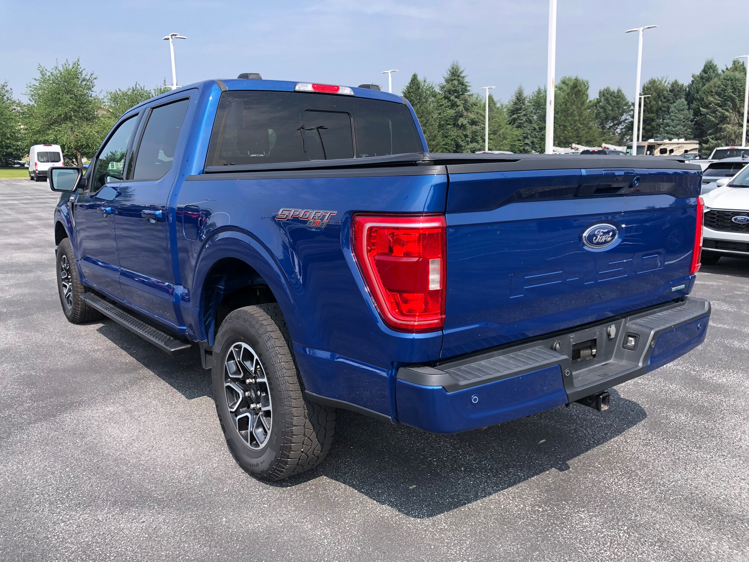 2023 Ford F-150 XLT photo 3