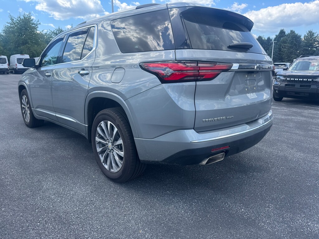 Used 2023 Chevrolet Traverse Premier SUV
