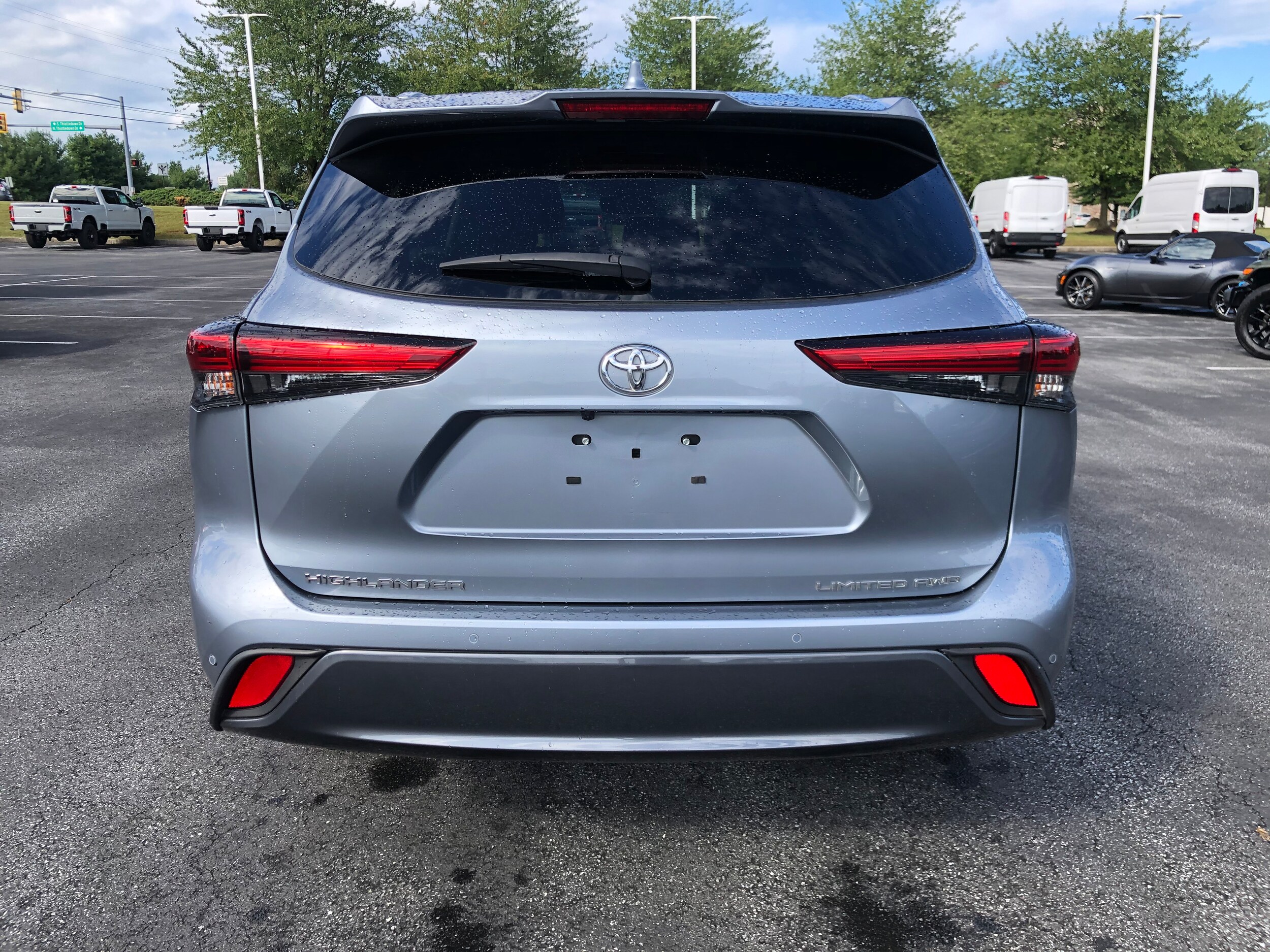 2021 Toyota Highlander Limited photo 3