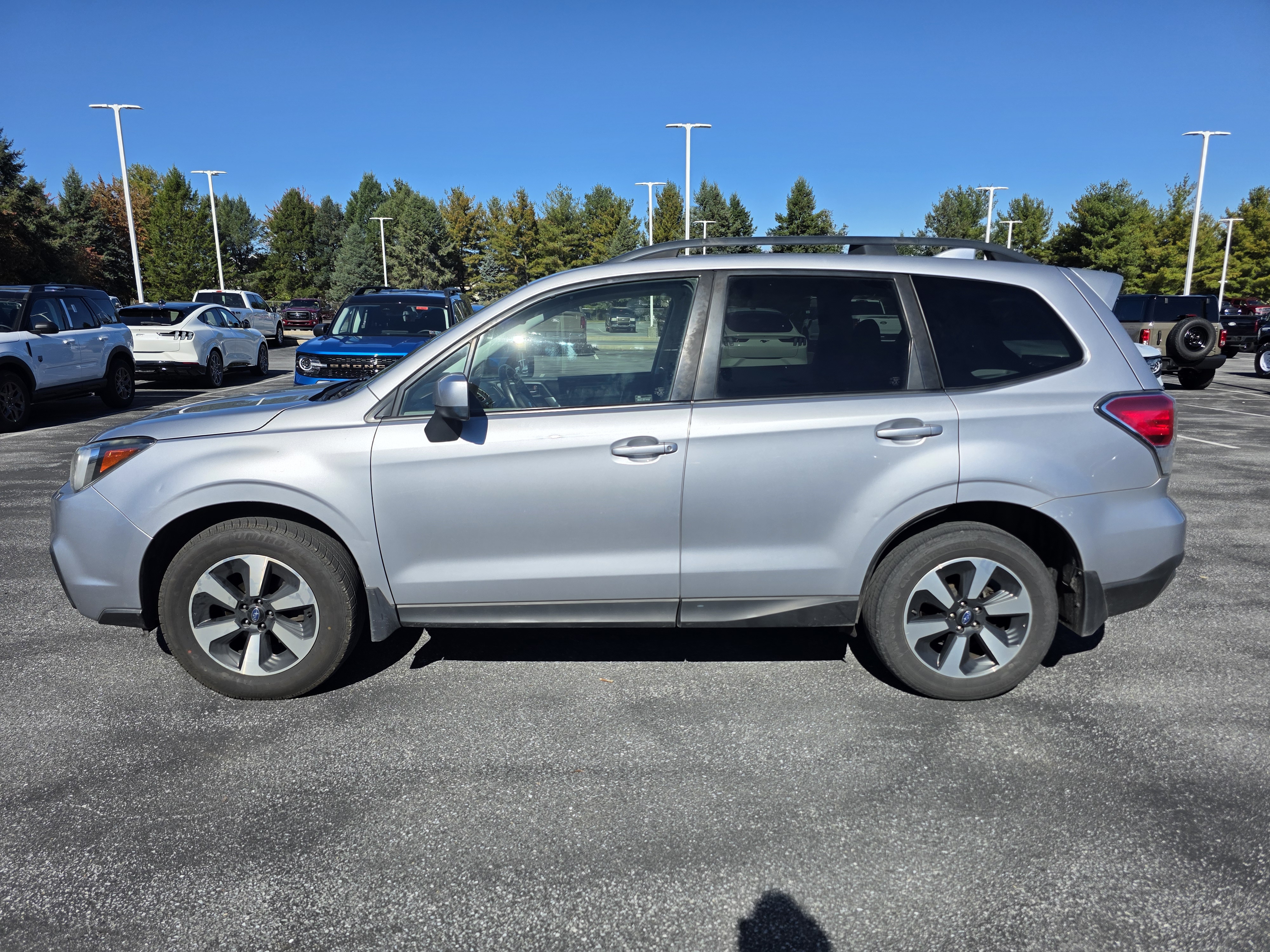 Used 2017 Subaru Forester Premium with VIN JF2SJAEC1HH567637 for sale in Palmyra, PA