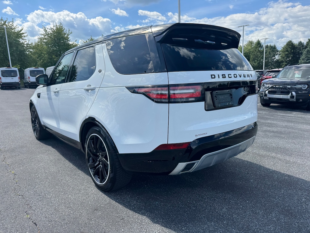 Used 2017 Land Rover Discovery HSE Luxury SUV