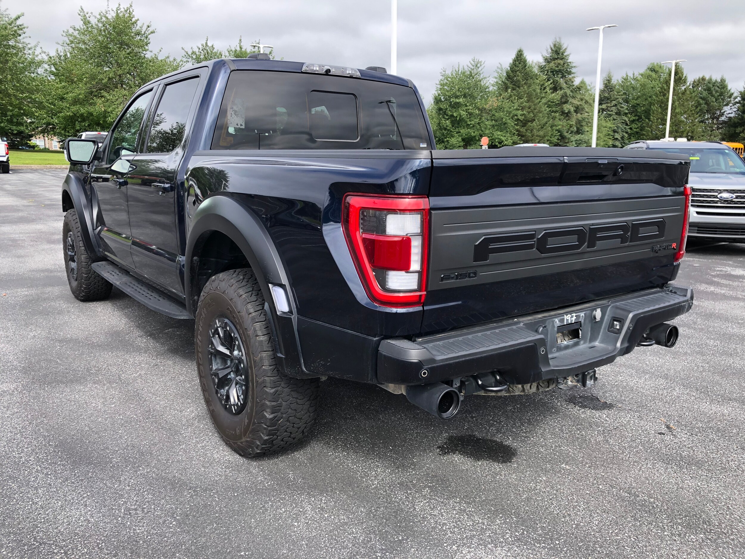 2023 Ford F-150 Raptor photo 3