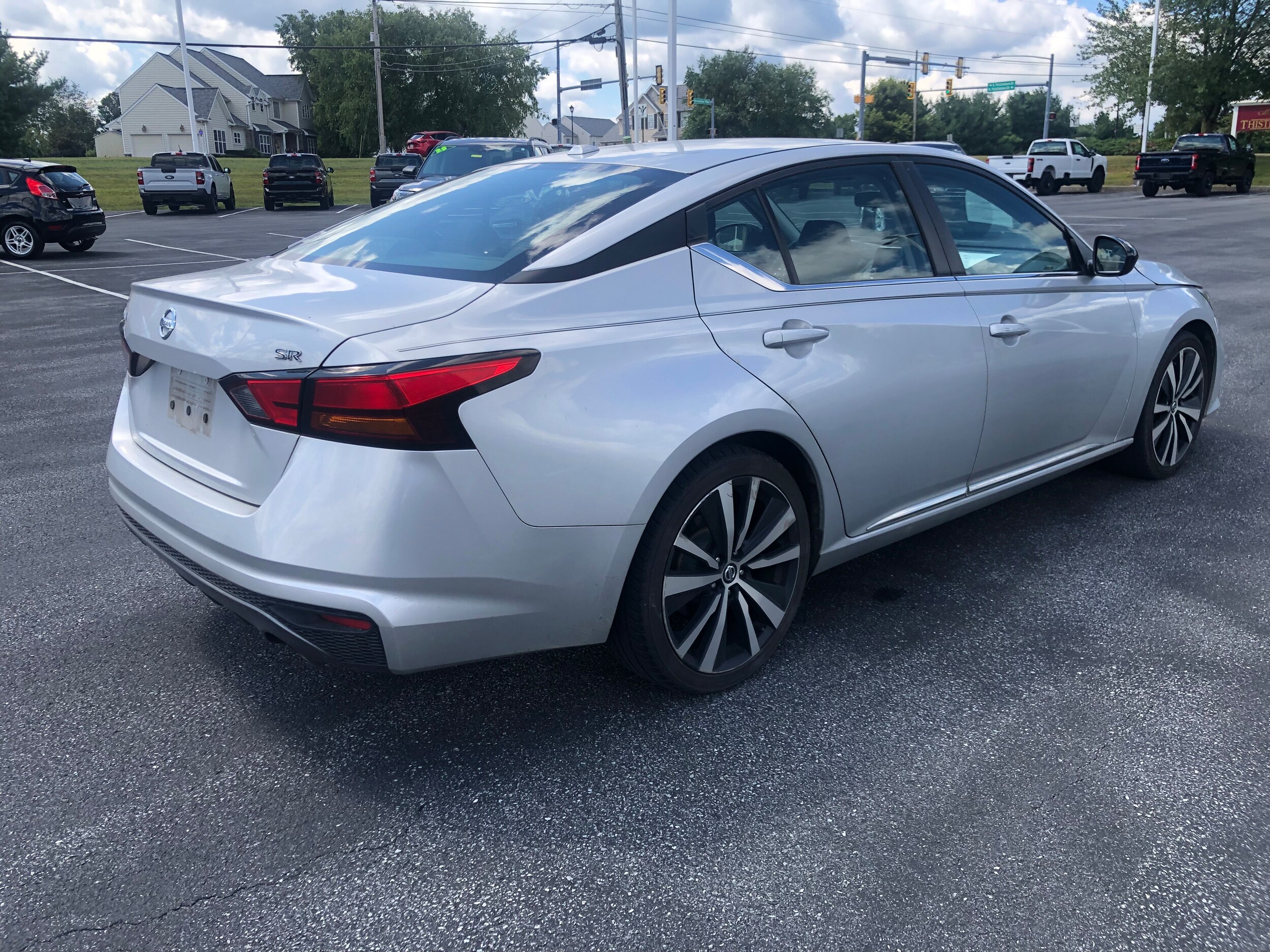 2019 Nissan Altima 2.5 SR photo 3