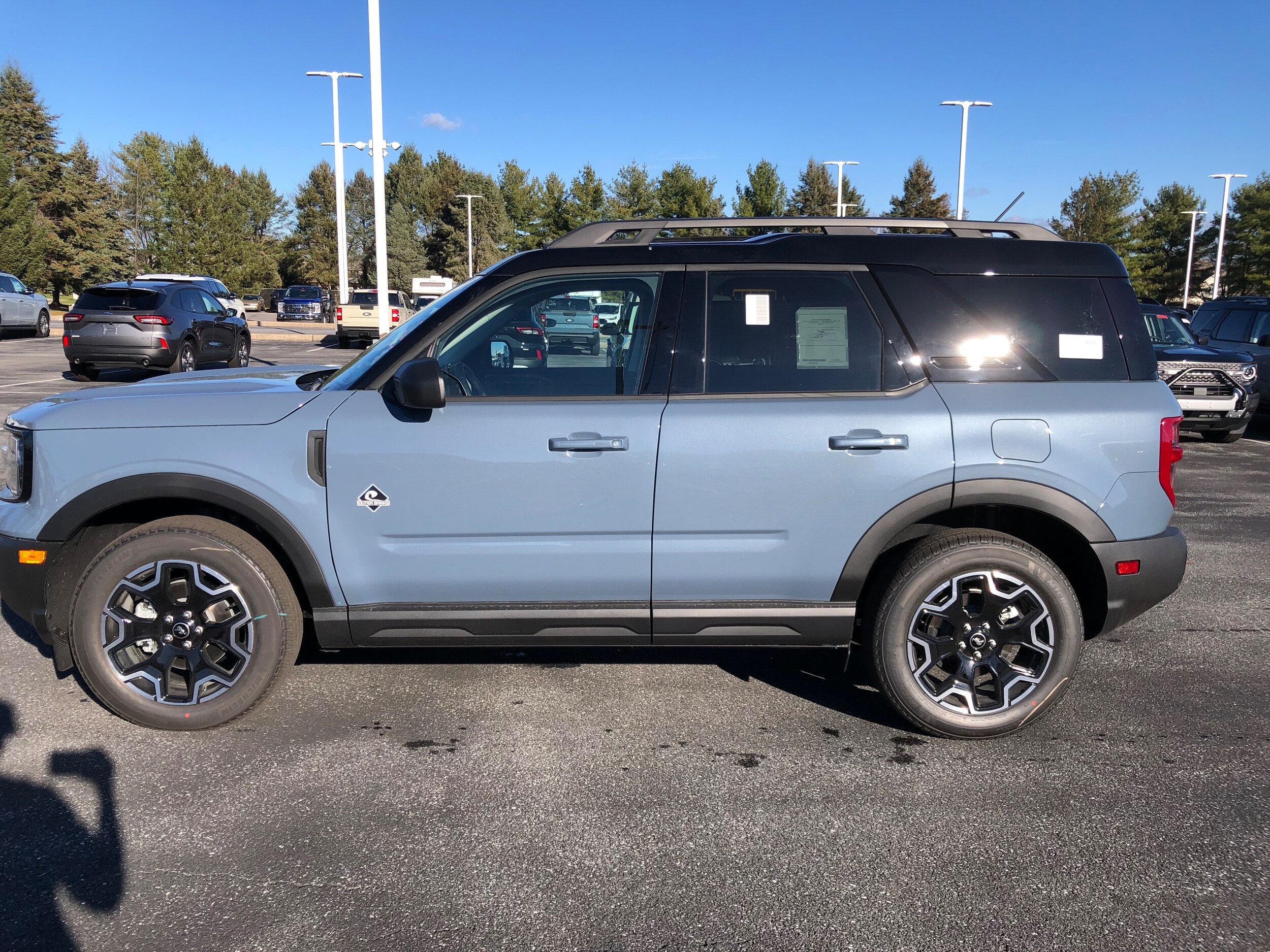 2025 Ford Bronco Sport Outer Banks photo 2