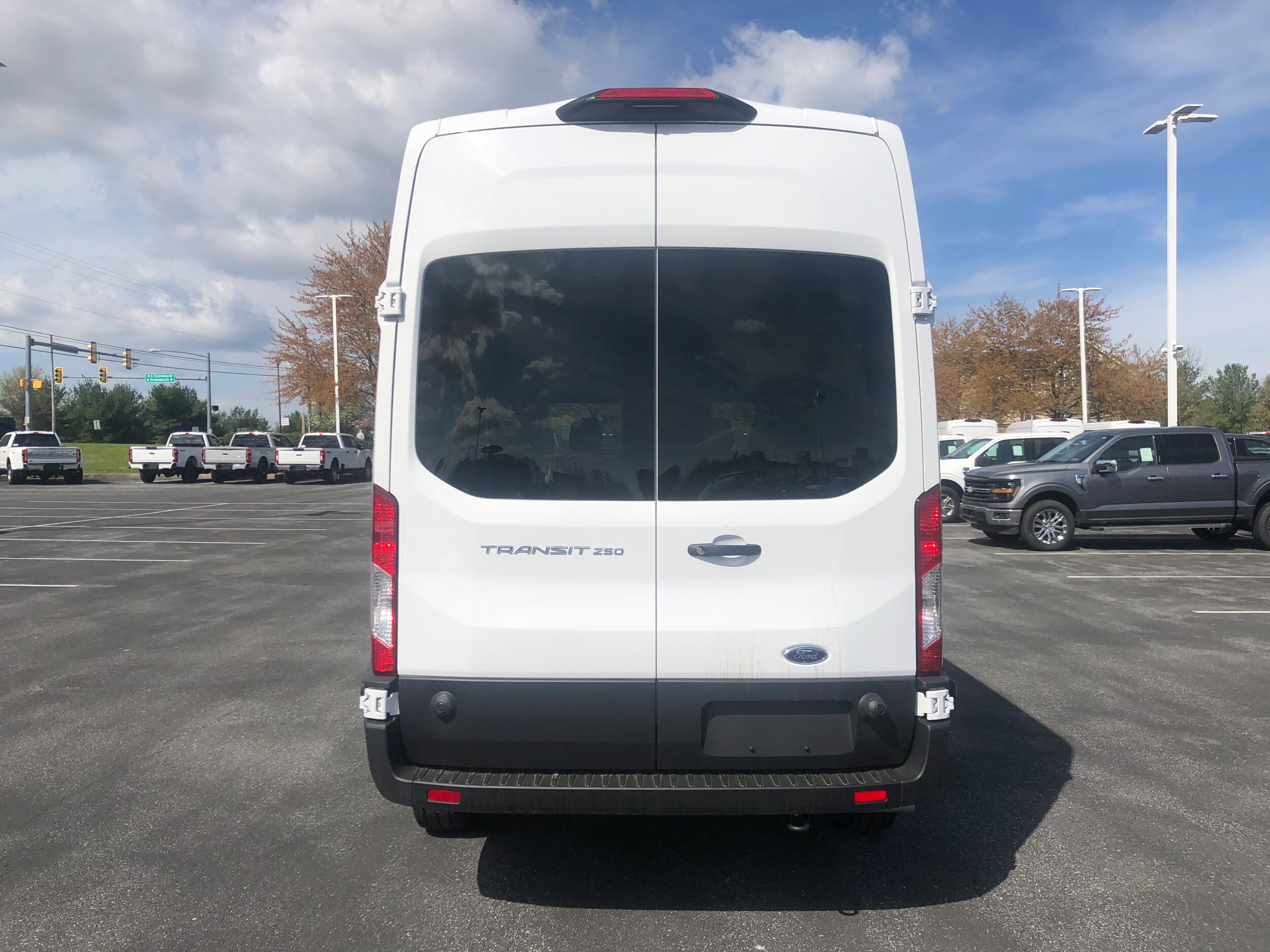 2025 Ford Transit photo 4