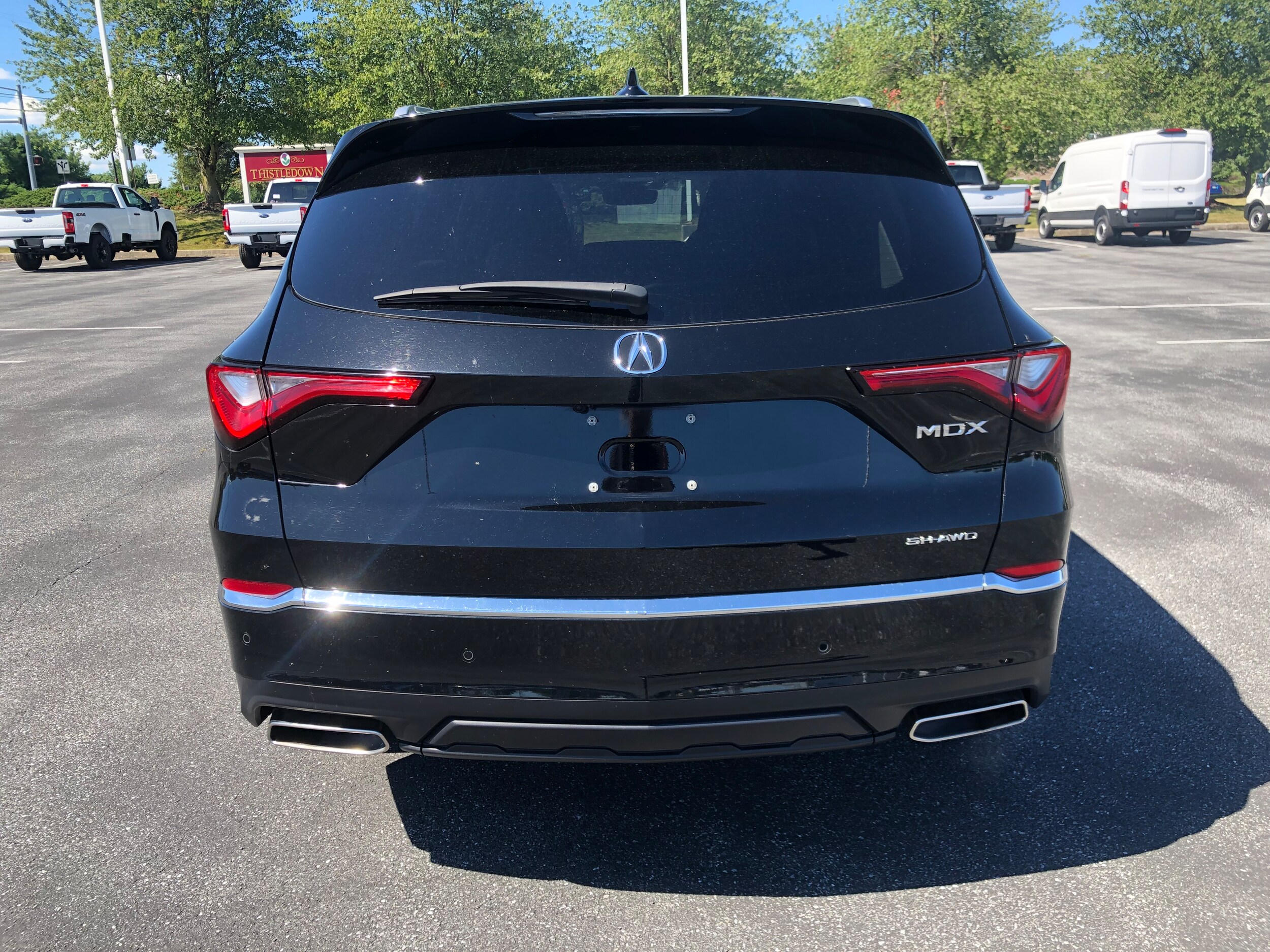 2023 Acura MDX SH-AWD Advance photo 4