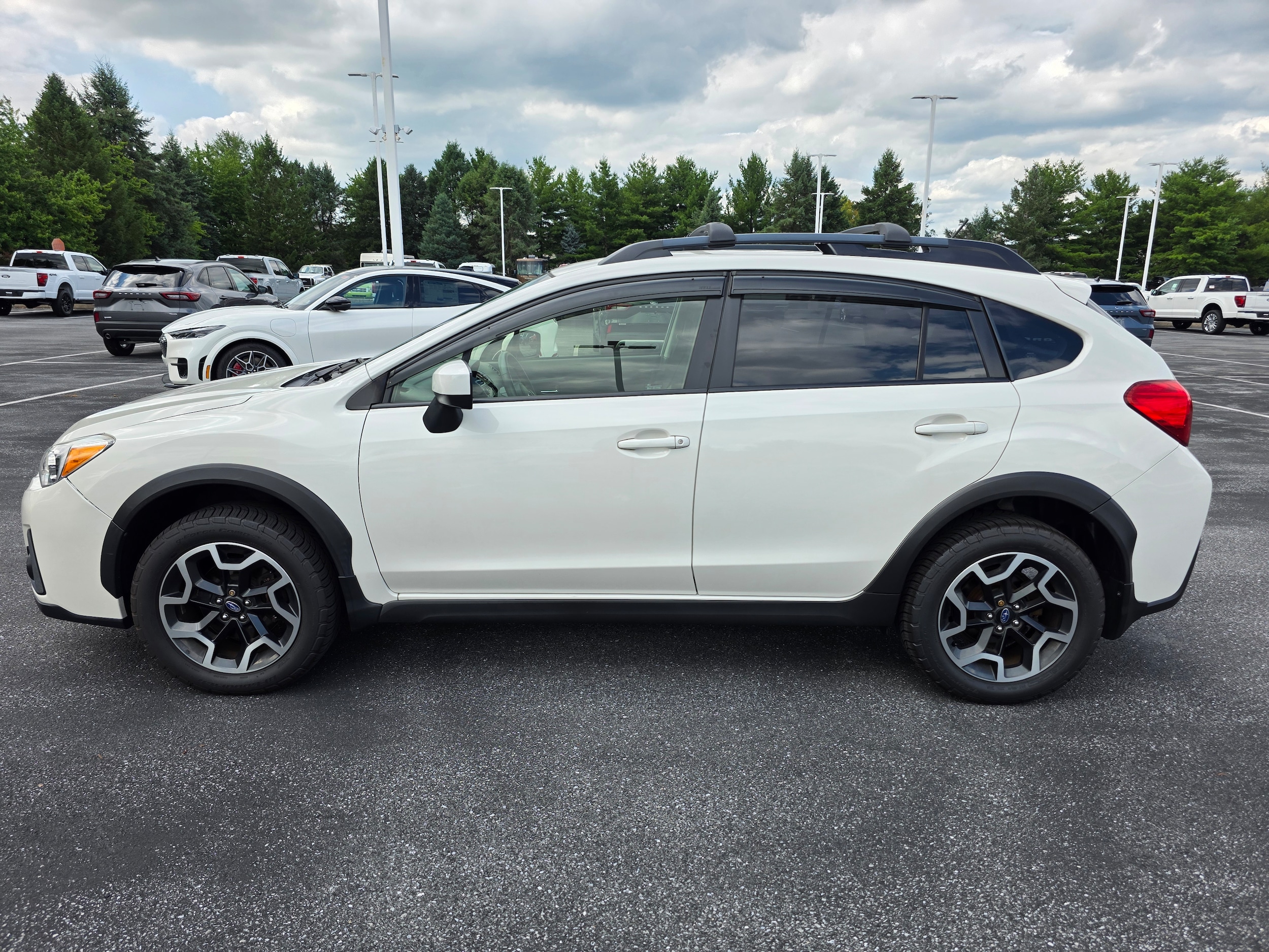 Used 2016 Subaru Crosstrek Premium with VIN JF2GPABC7G8322834 for sale in Palmyra, PA
