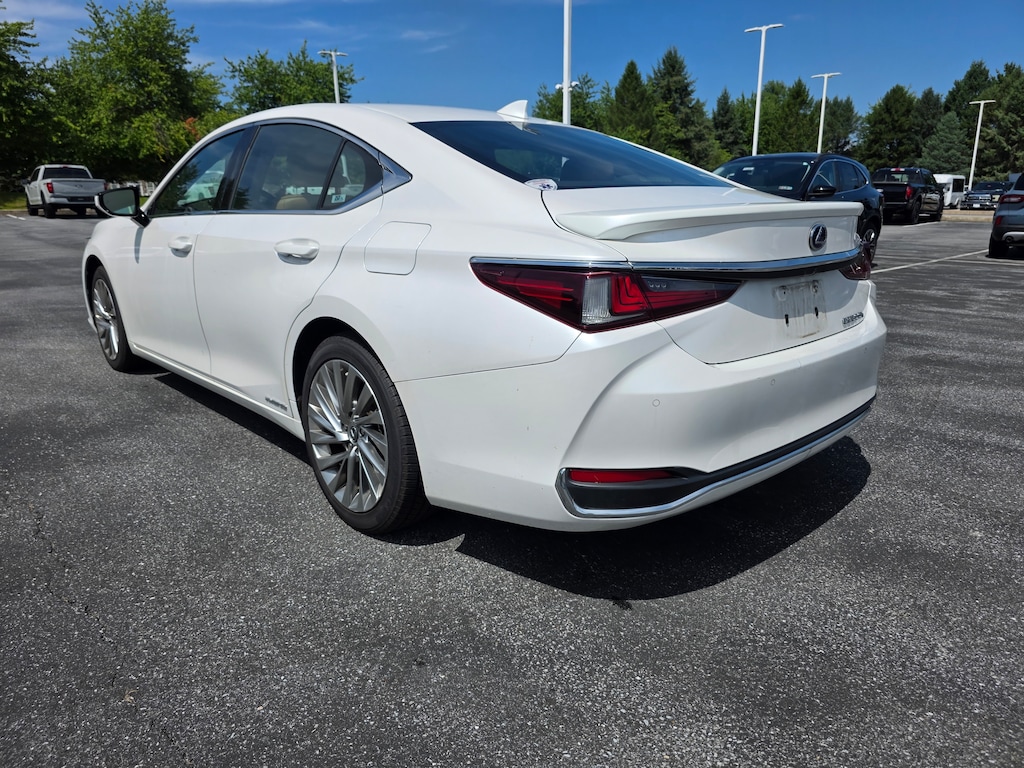 Certified 2021 Lexus ES 300h Luxury Sedan