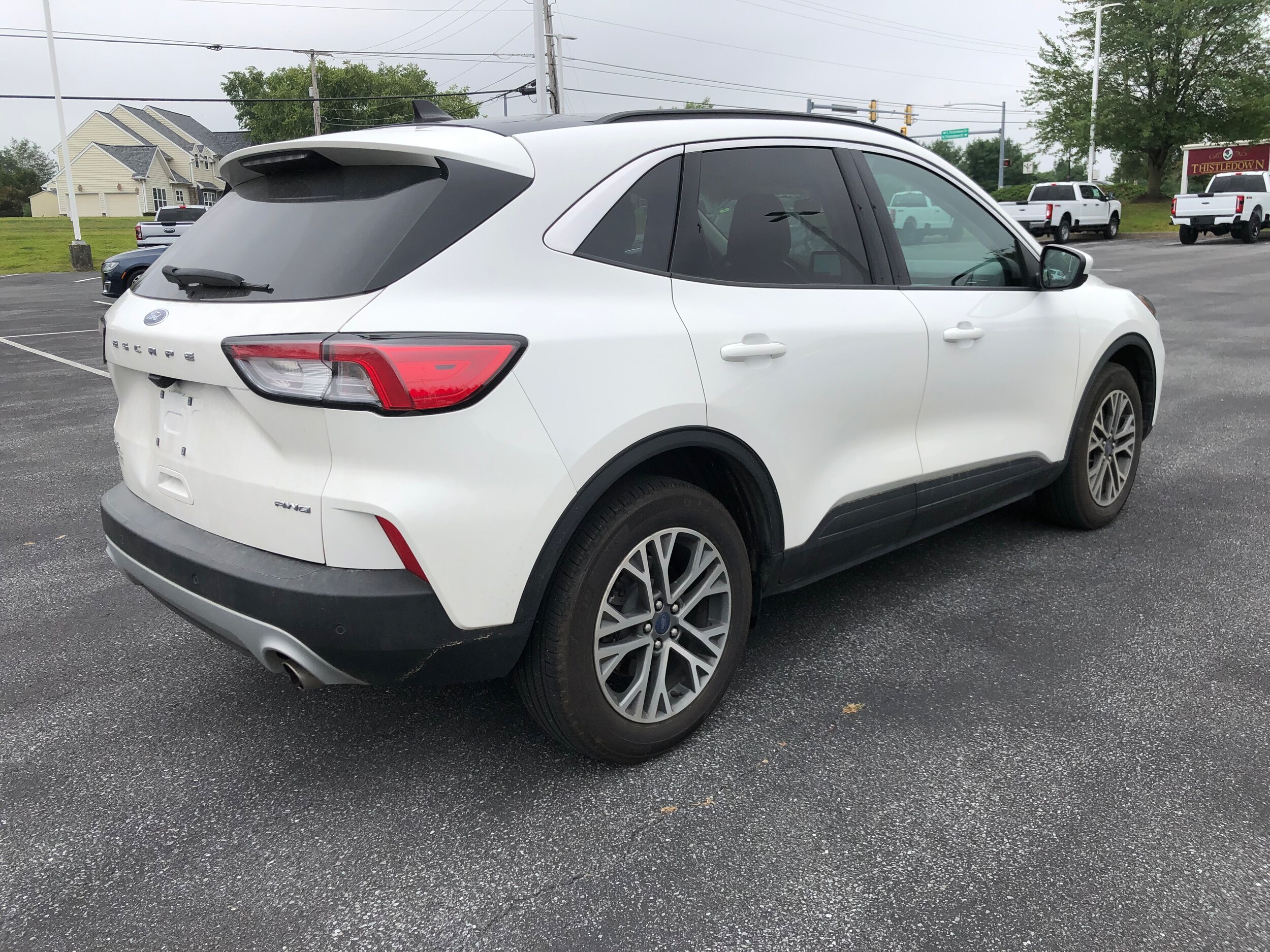 2022 Ford Escape SEL photo 2
